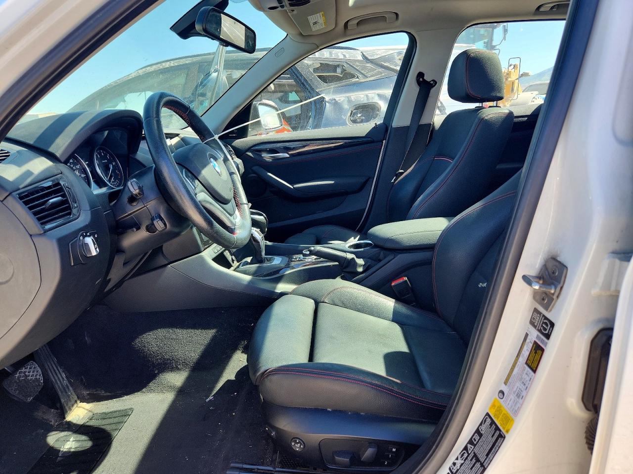 2014 Bmw X1 Xdrive28i White vin: WBAVL1C53EVY18811