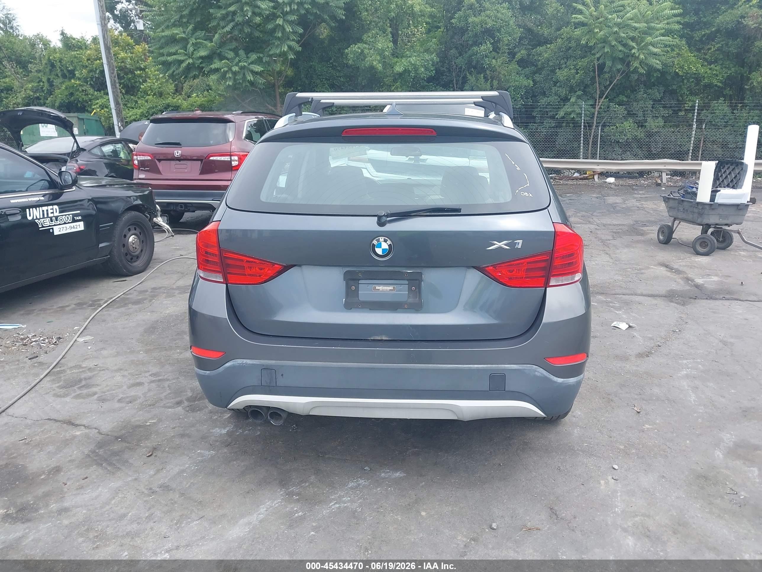2014 Bmw X1 Xdrive28i Gray vin: WBAVL1C53EVY19294