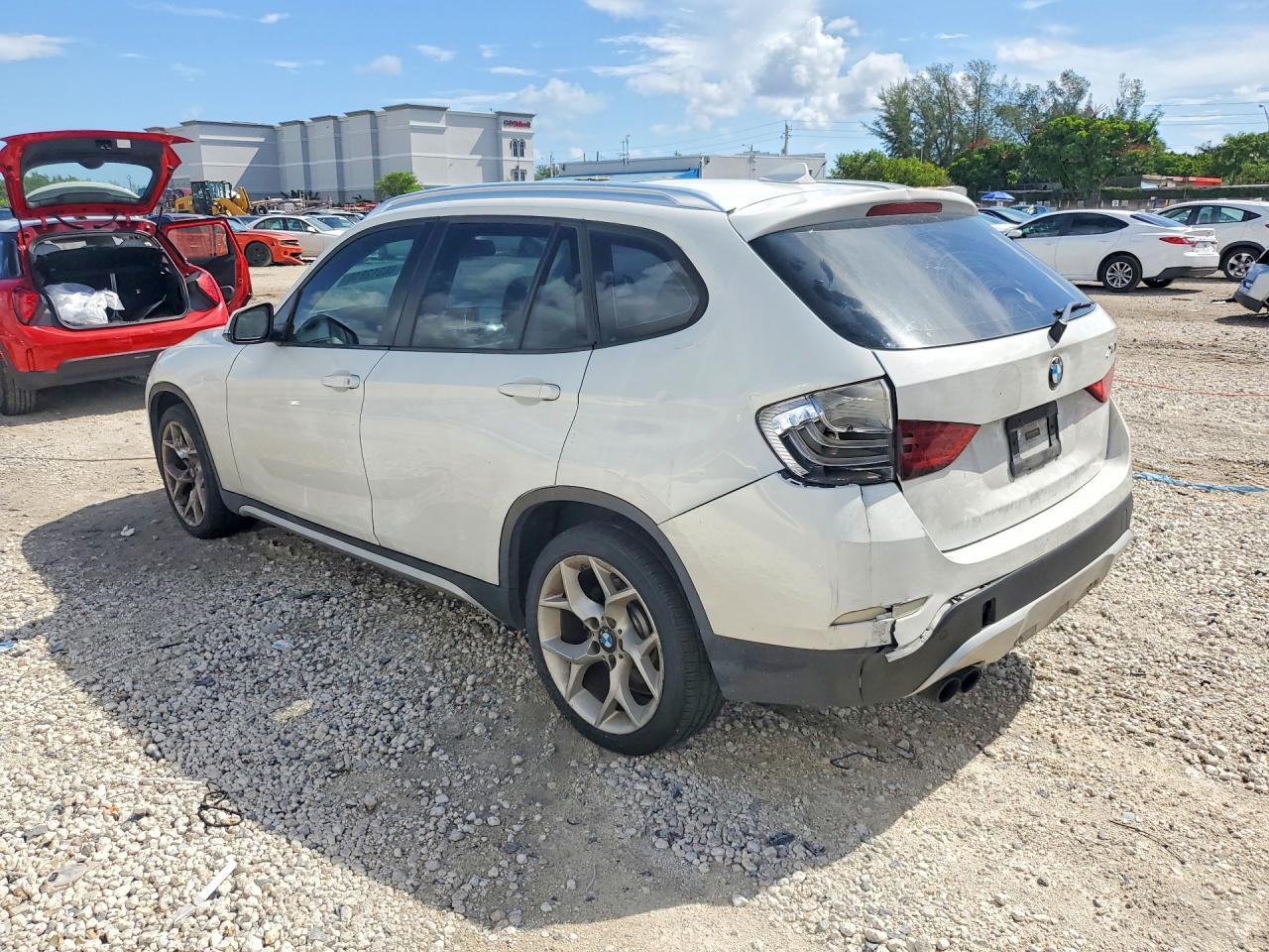 2015 Bmw X1 Xdrive28i White vin: WBAVL1C53FVY24884