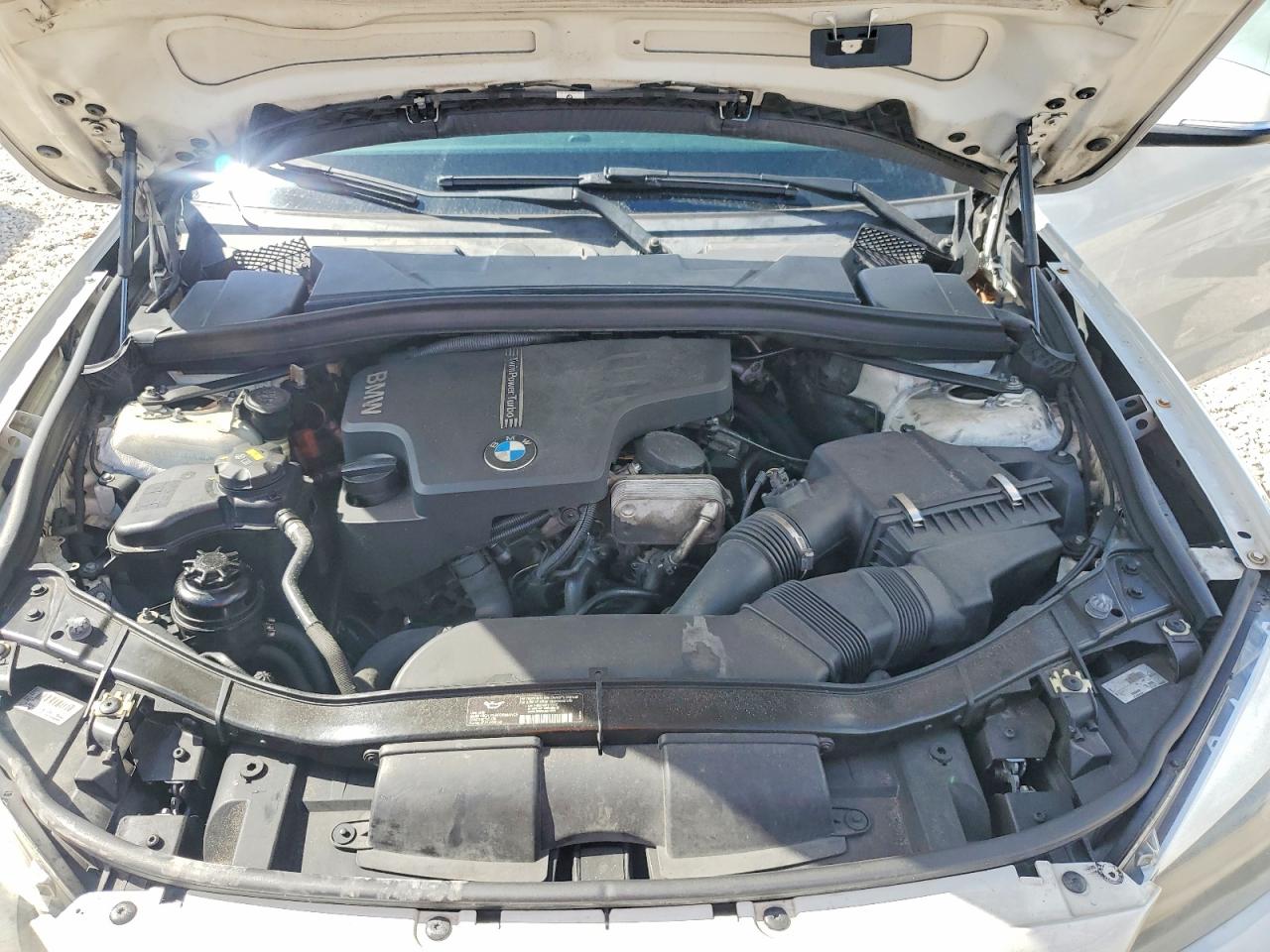 2015 Bmw X1 Xdrive28i White vin: WBAVL1C53FVY24884