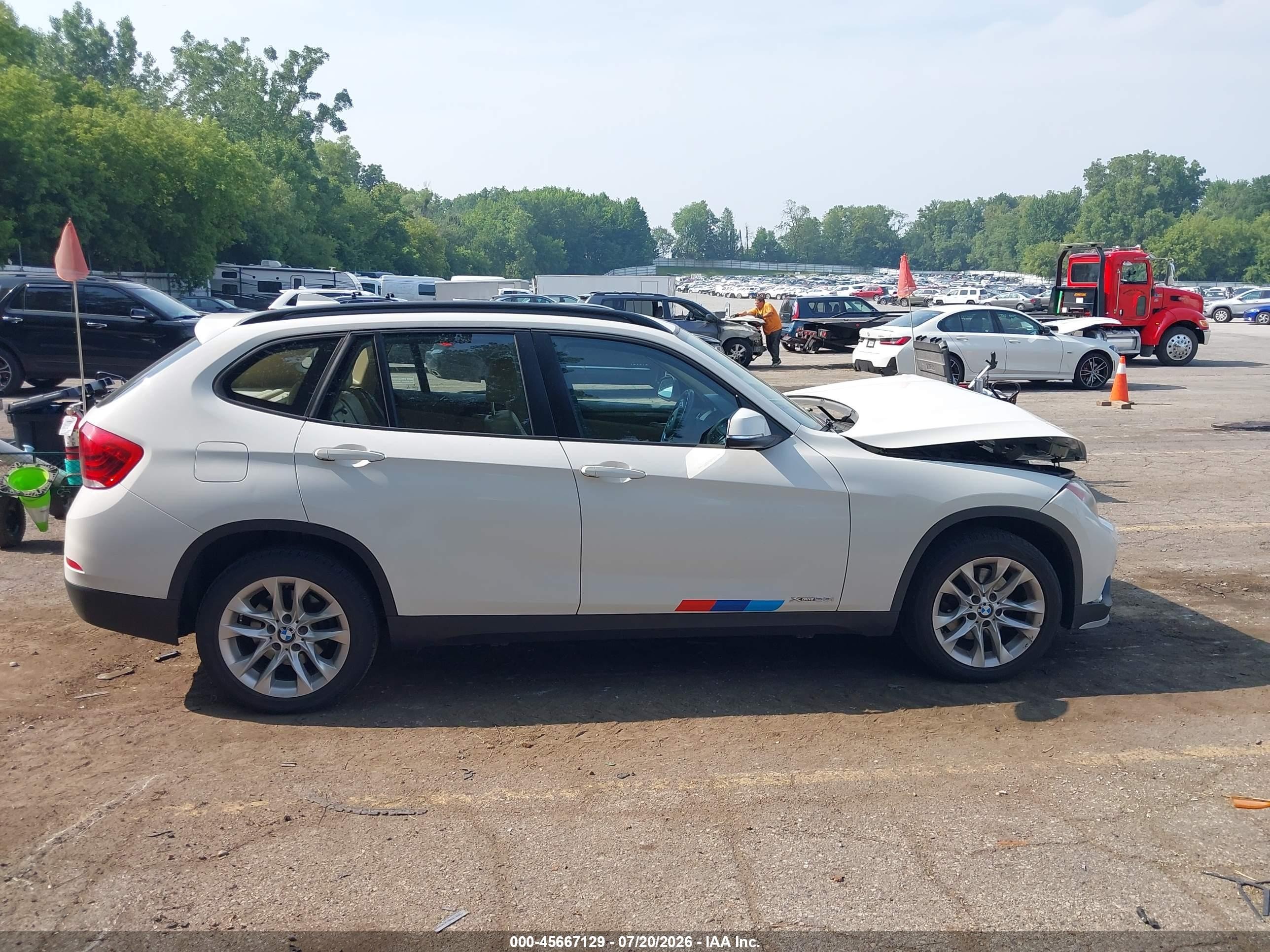 2015 Bmw X1 Xdrive28i White vin: WBAVL1C53FVY26120