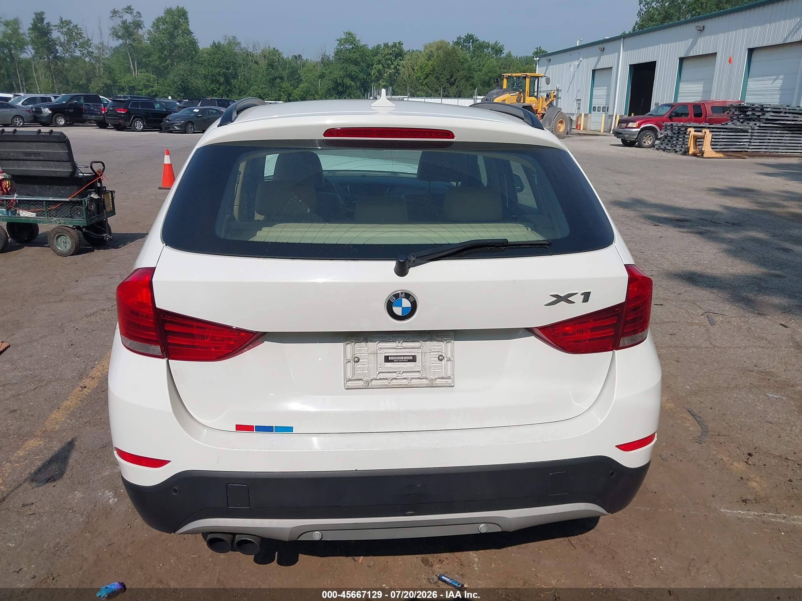 2015 Bmw X1 Xdrive28i White vin: WBAVL1C53FVY26120