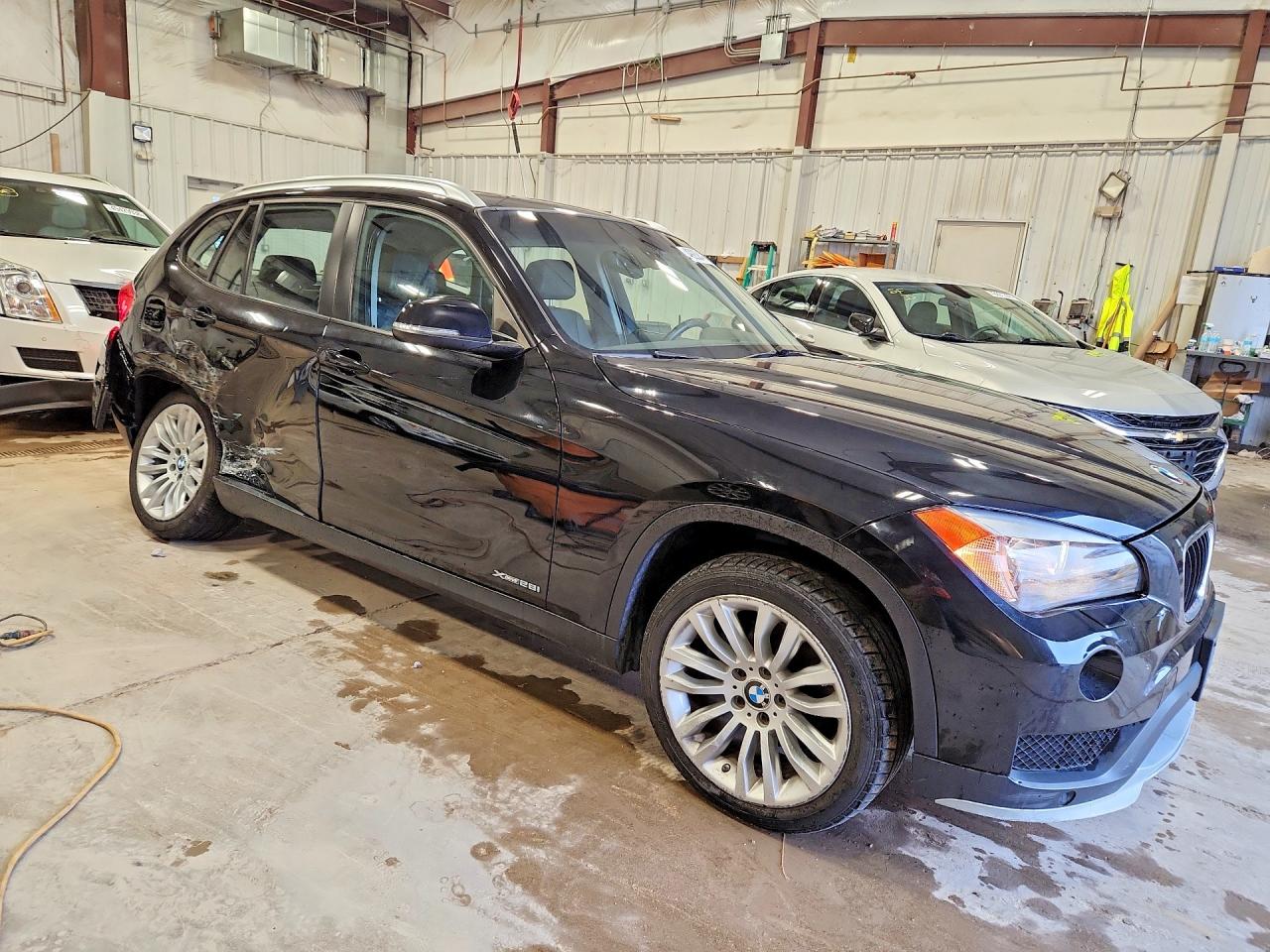 2015 Bmw X1 Xdrive28i Black vin: WBAVL1C53FVY38980