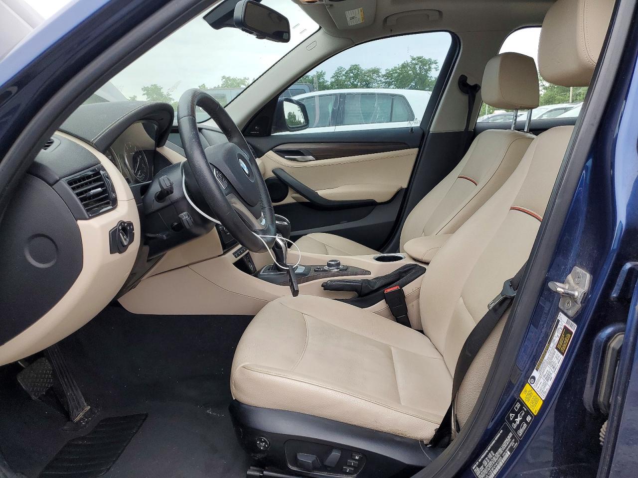 2015 Bmw X1 Xdrive28i Blue vin: WBAVL1C53FVY41555