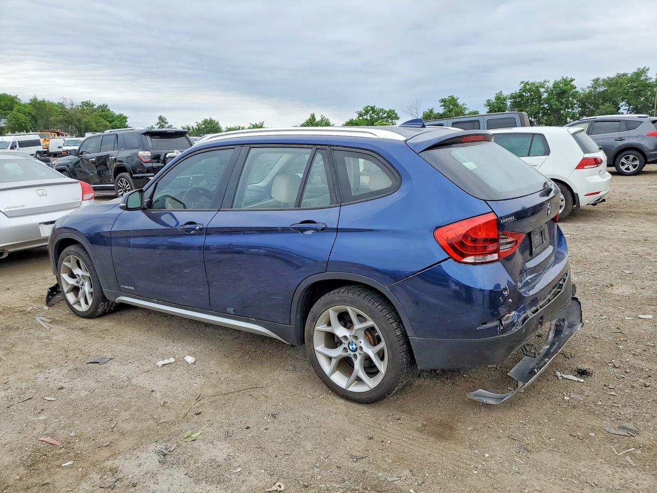 2015 Bmw X1 Xdrive28i Blue vin: WBAVL1C53FVY41555
