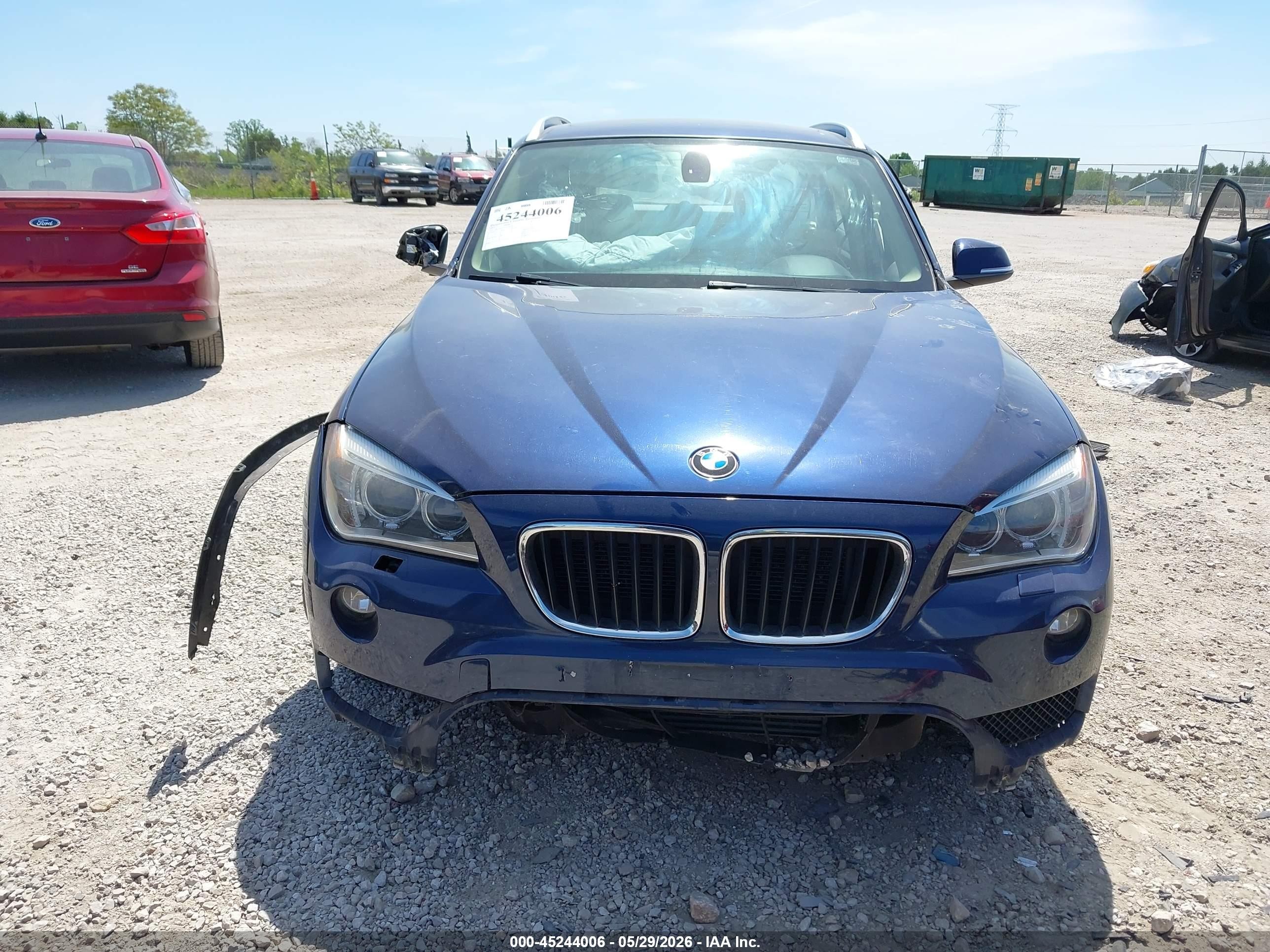 2015 Bmw X1 Xdrive28i Blue vin: WBAVL1C53FVY41698