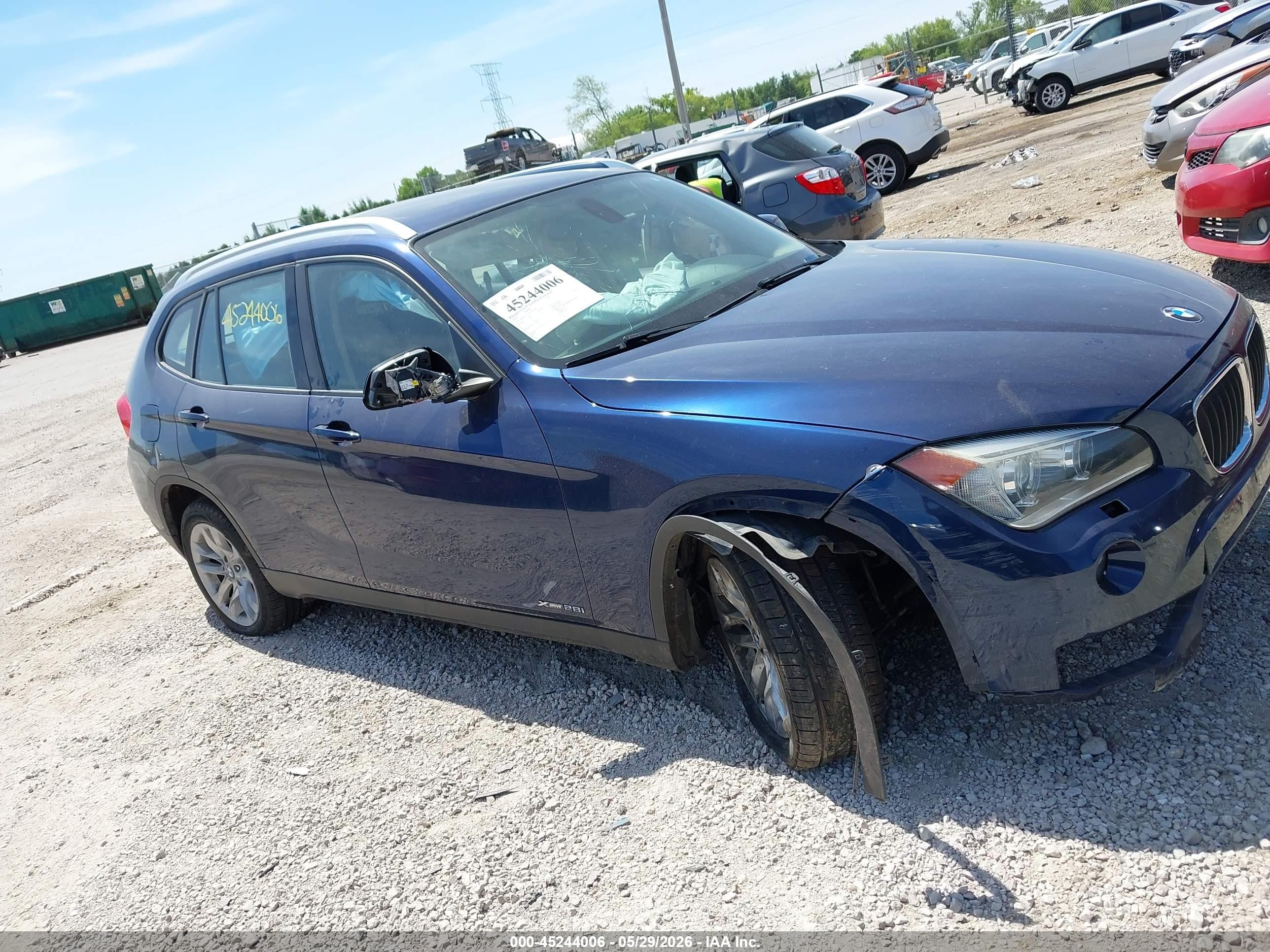 2015 Bmw X1 Xdrive28i Blue vin: WBAVL1C53FVY41698