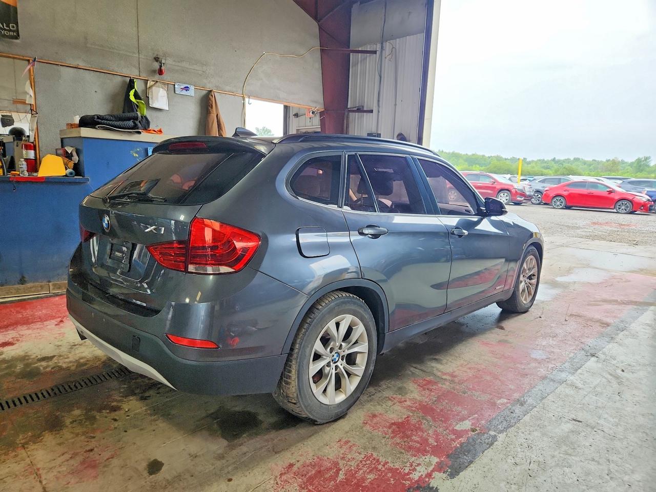 2013 Bmw X1 Xdrive28i Gray vin: WBAVL1C54DVR83099