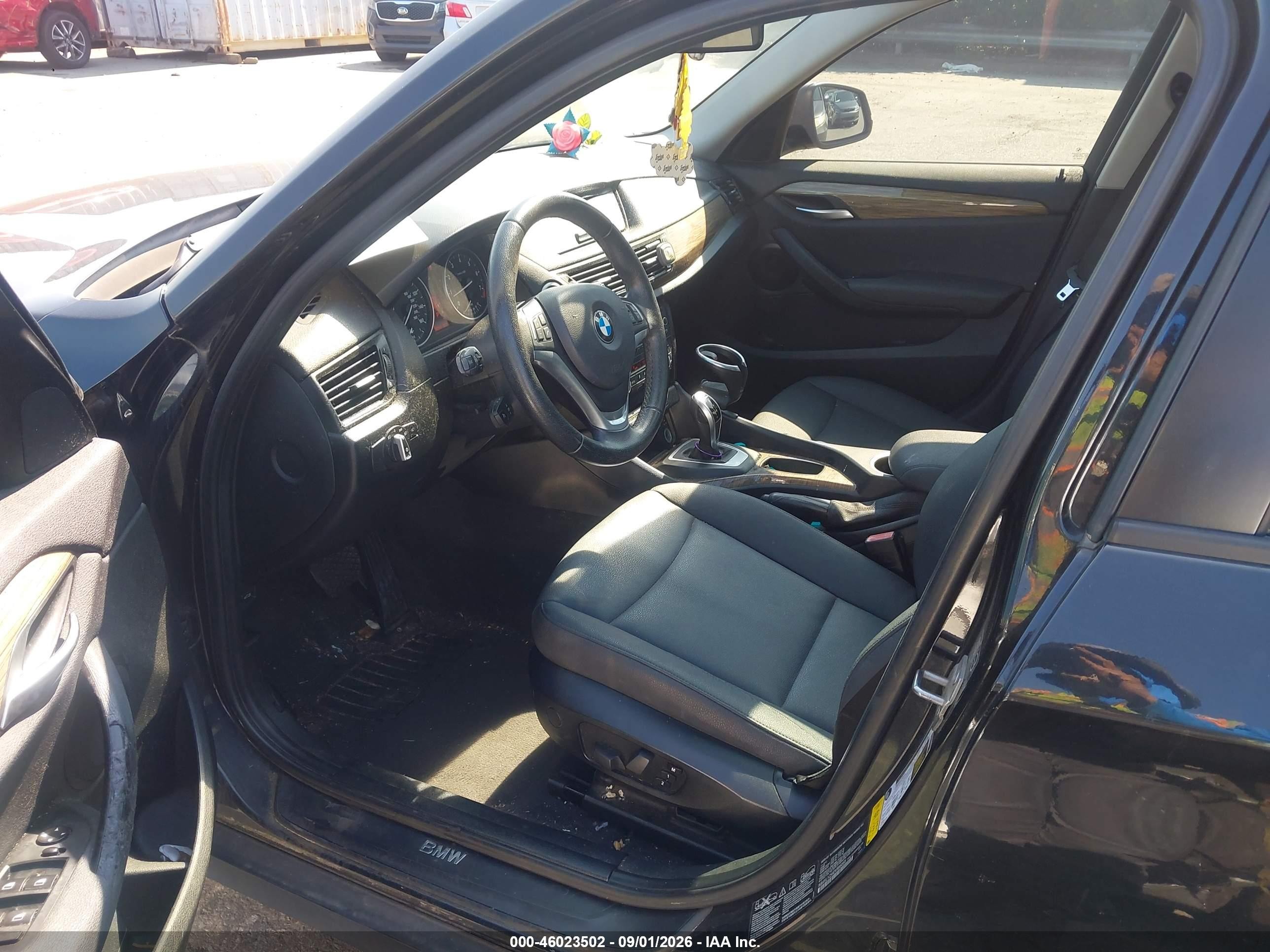 2013 Bmw X1 Xdrive28i Black vin: WBAVL1C54DVR86665