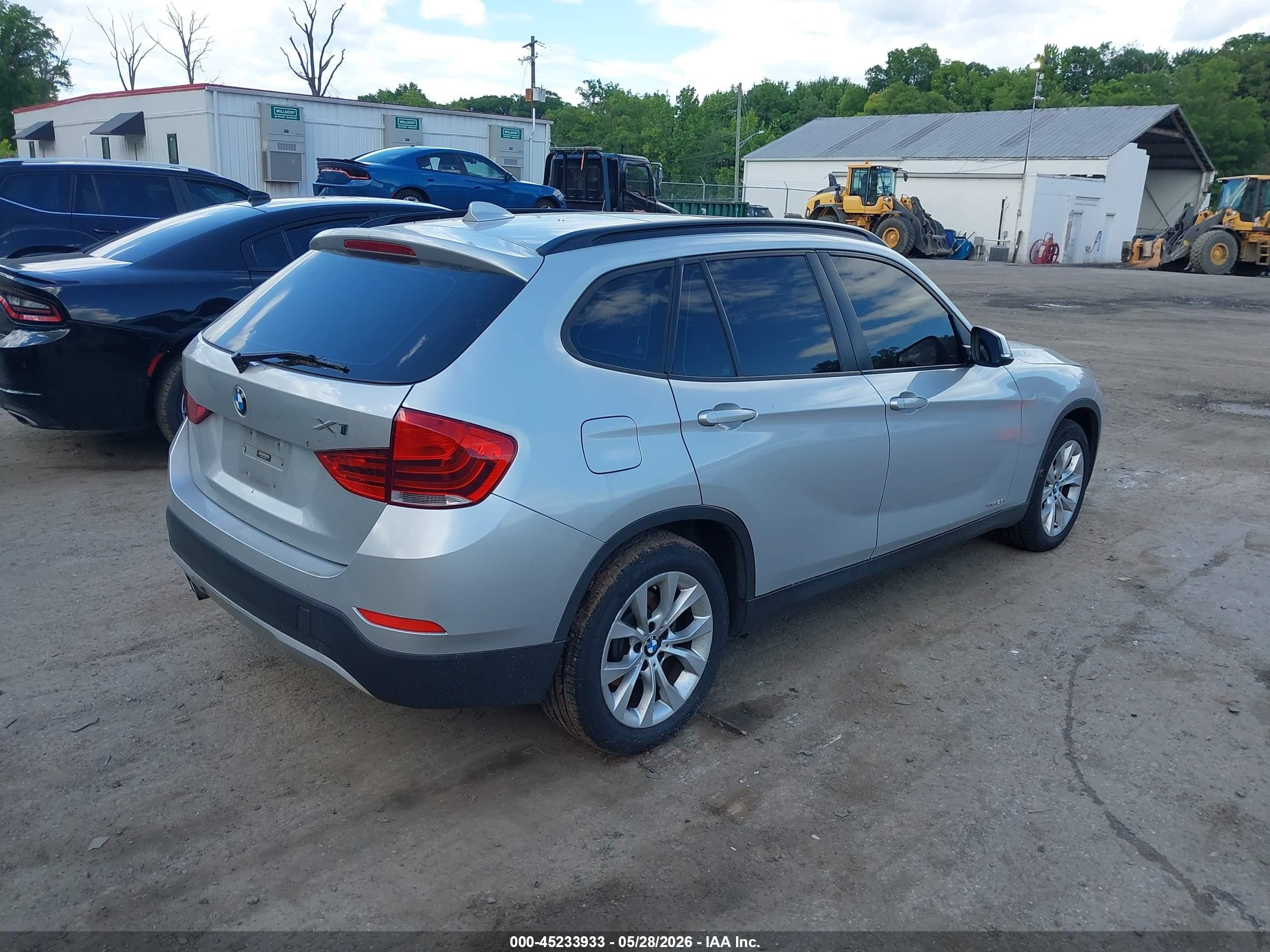 2013 Bmw X1 Xdrive28i Silver vin: WBAVL1C54DVR89291