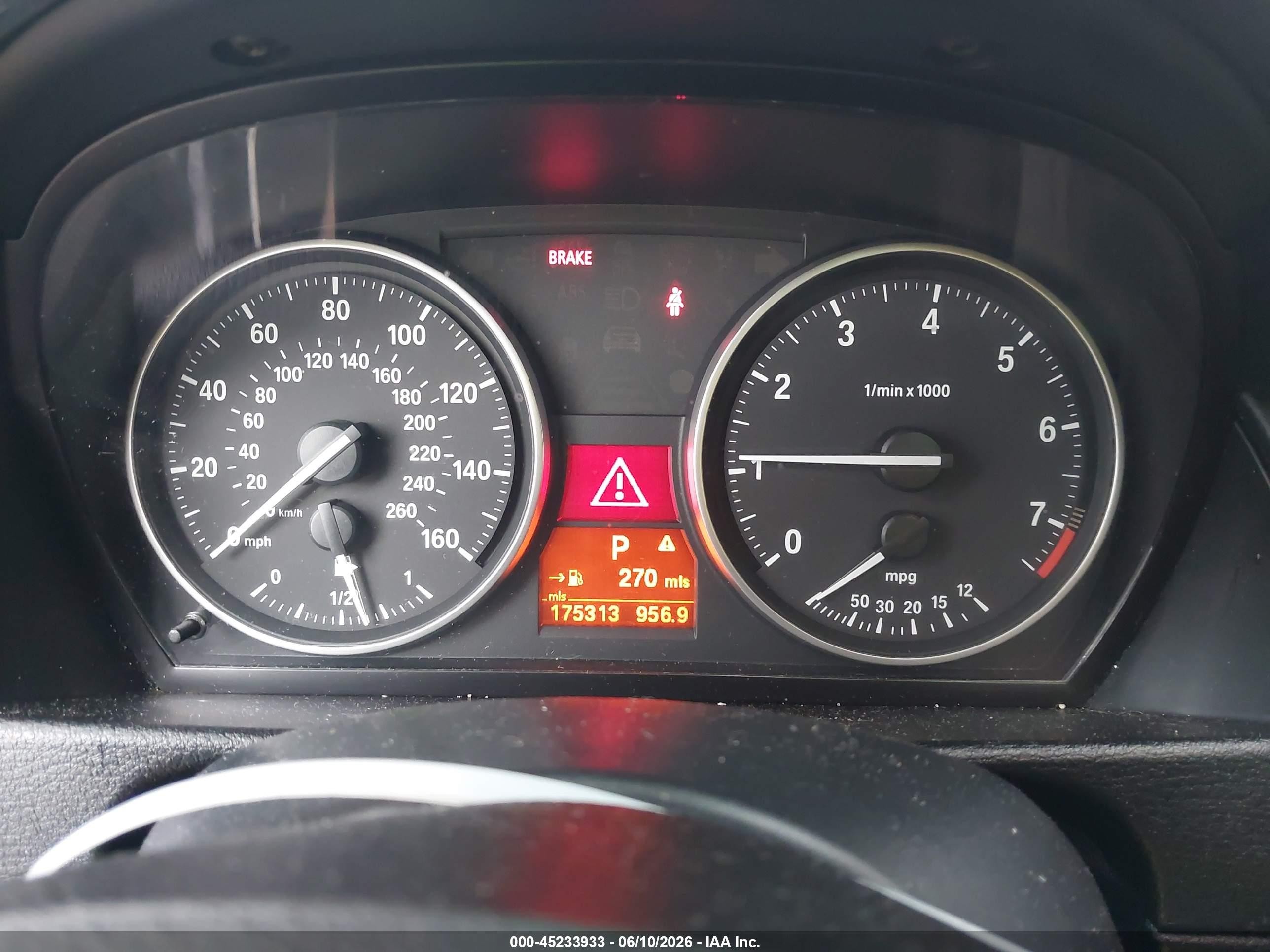 2013 Bmw X1 Xdrive28i Silver vin: WBAVL1C54DVR89291