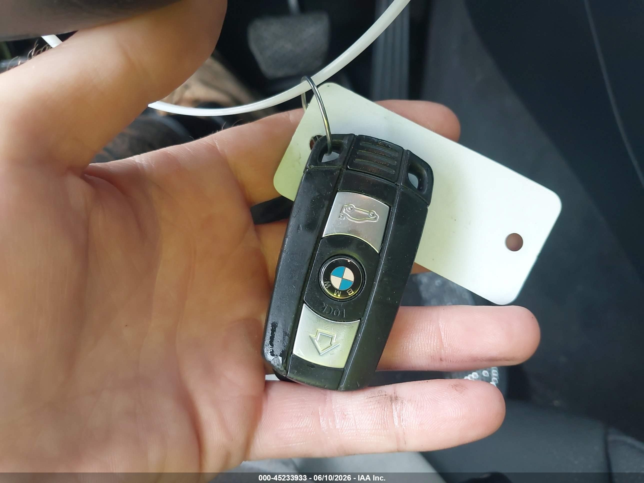 2013 Bmw X1 Xdrive28i Silver vin: WBAVL1C54DVR89291