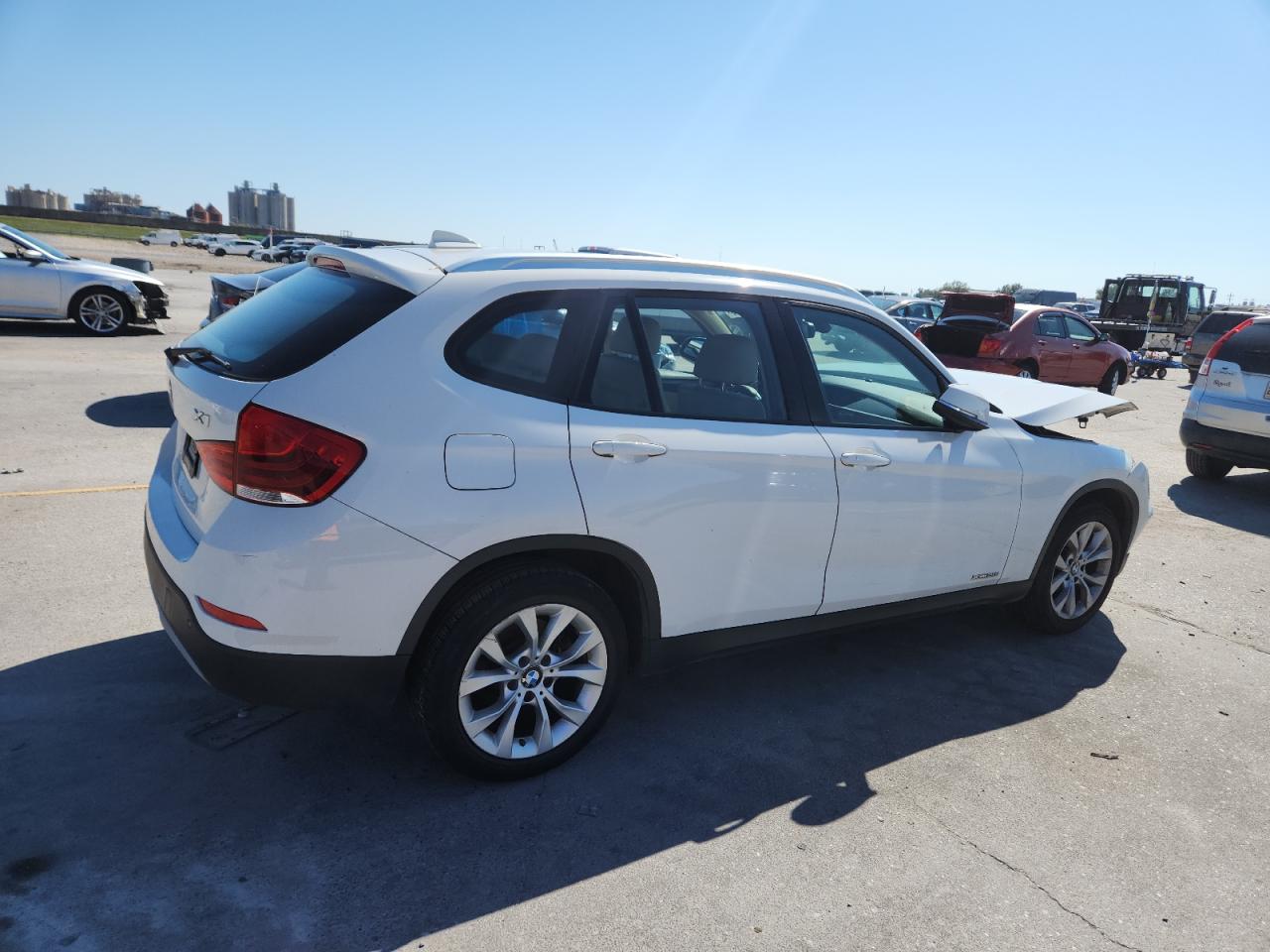 2014 Bmw X1 Xdrive28i White vin: WBAVL1C54EVR93777