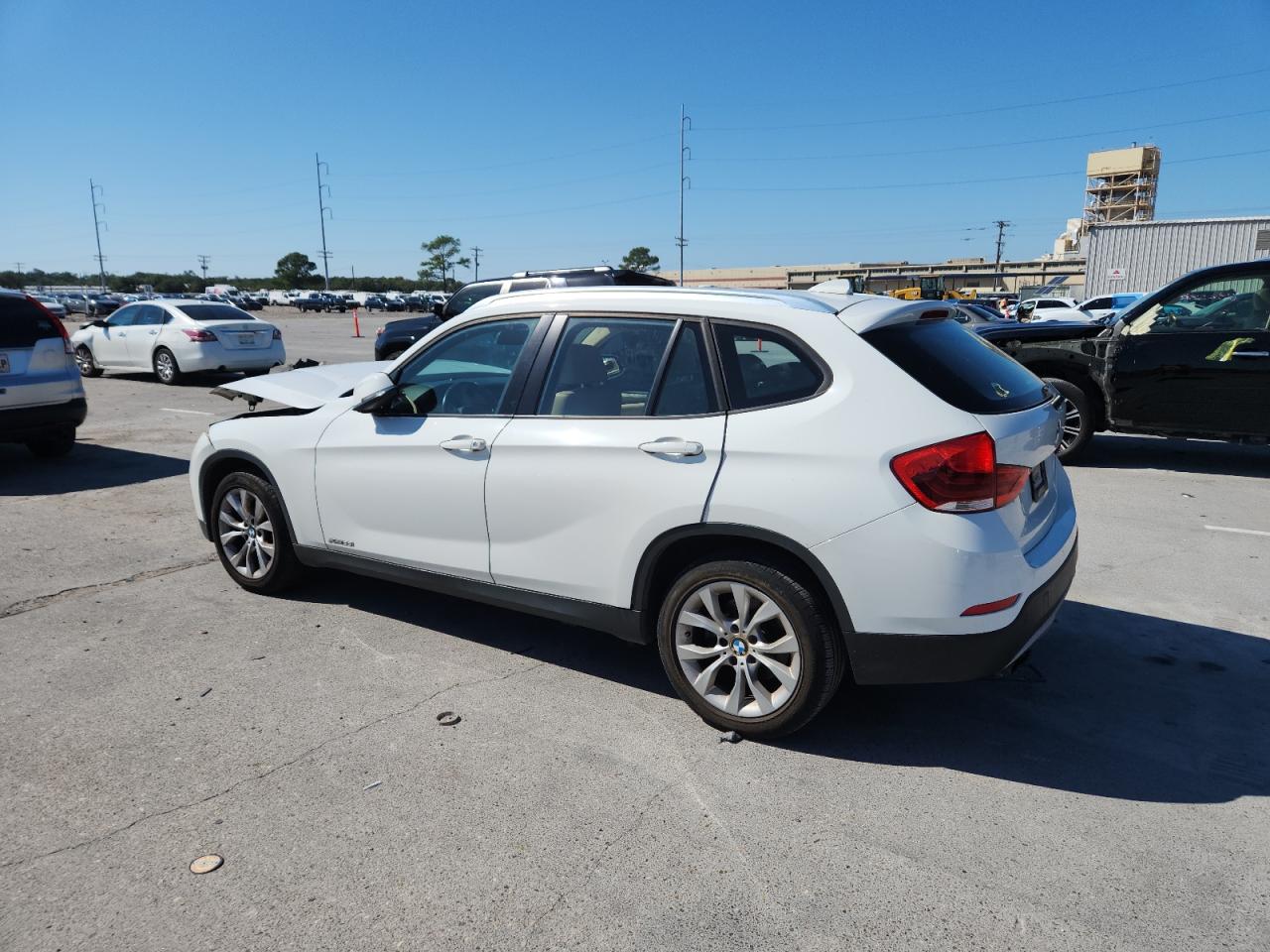 2014 Bmw X1 Xdrive28i White vin: WBAVL1C54EVR93777