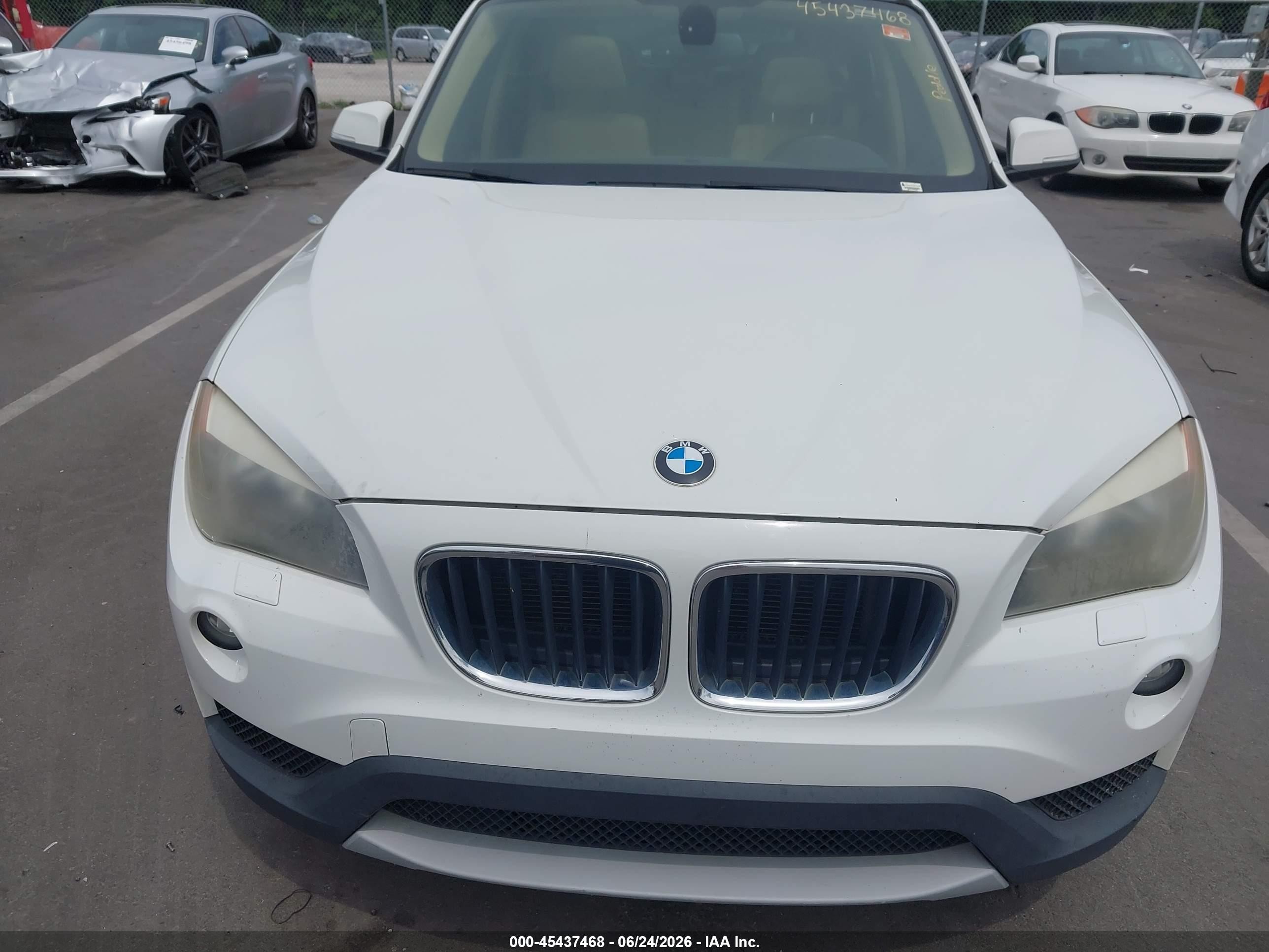 2014 Bmw X1 Xdrive28i White vin: WBAVL1C54EVY18400