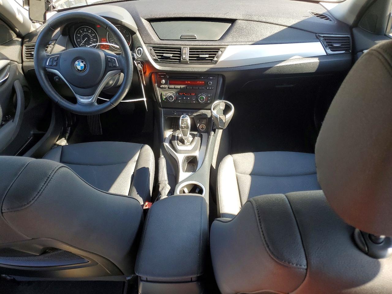 2014 Bmw X1 Xdrive28i Silver vin: WBAVL1C54EVY23810