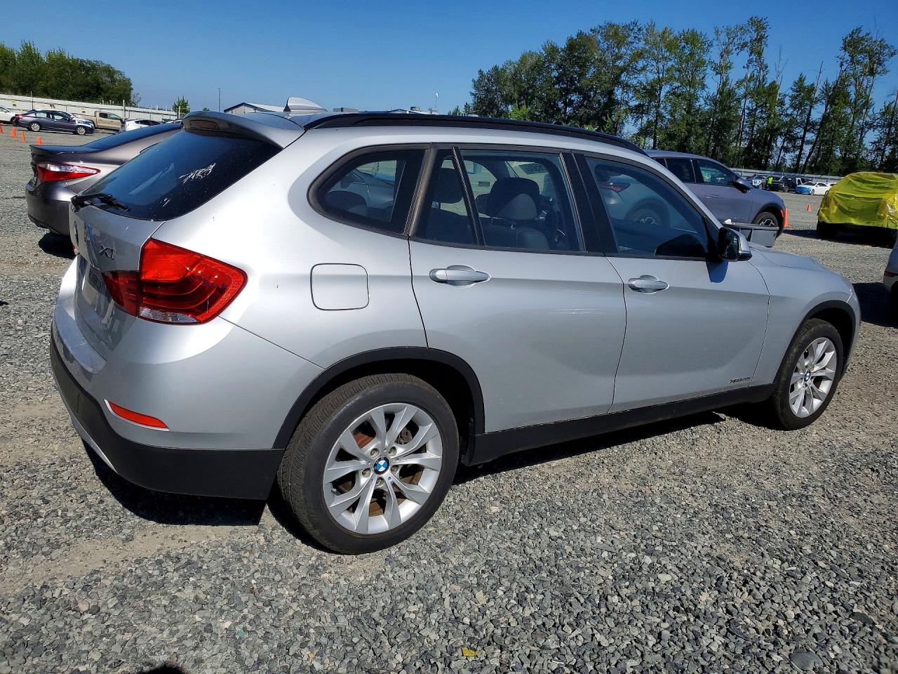 2014 Bmw X1 Xdrive28i Silver vin: WBAVL1C54EVY23810