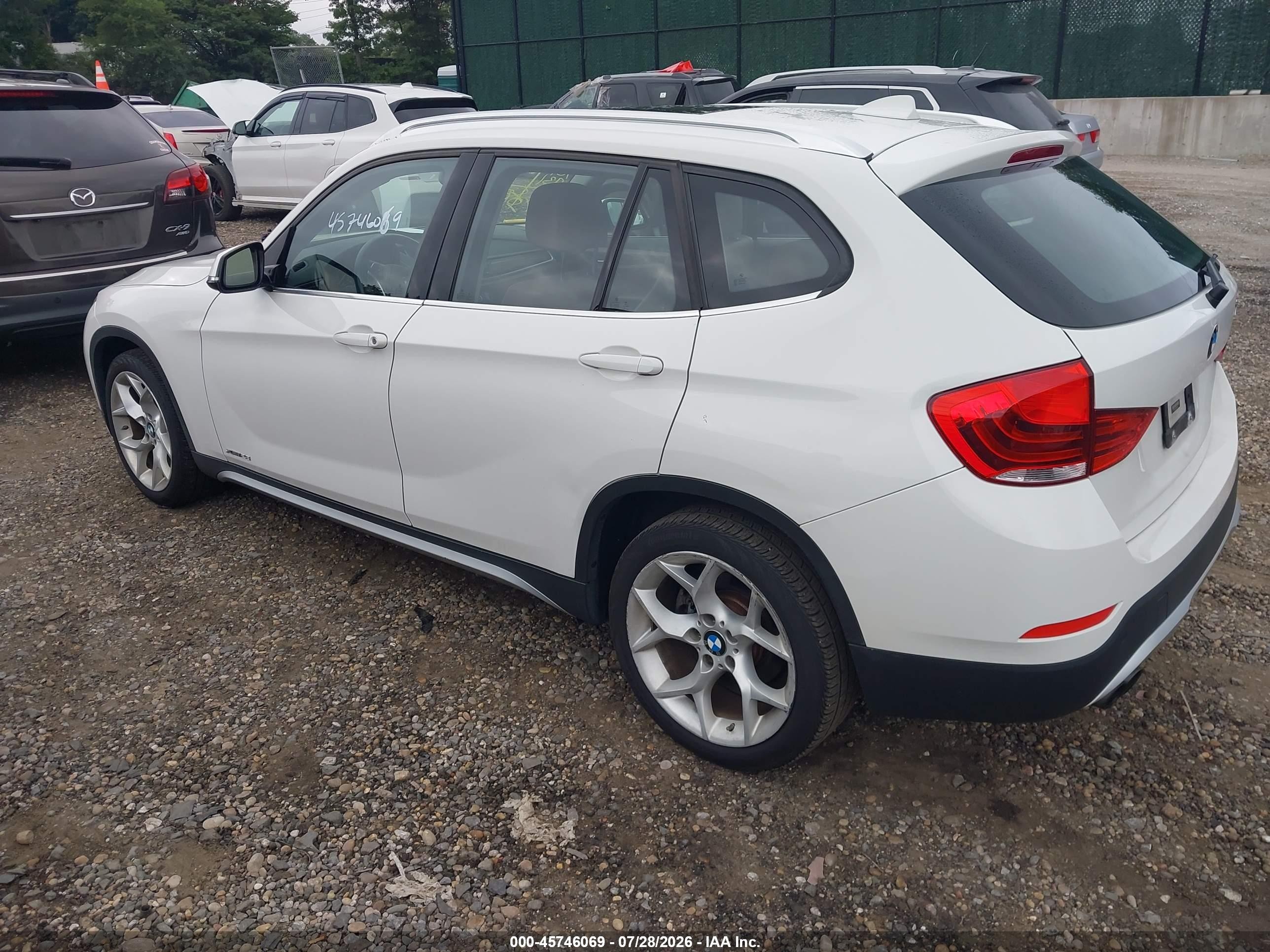 2015 Bmw X1 Xdrive28i White vin: WBAVL1C54FVY38325