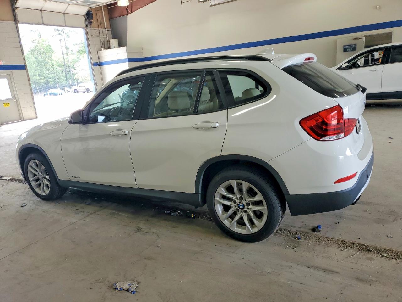 2015 Bmw X1 Xdrive28i White vin: WBAVL1C54FVY40446