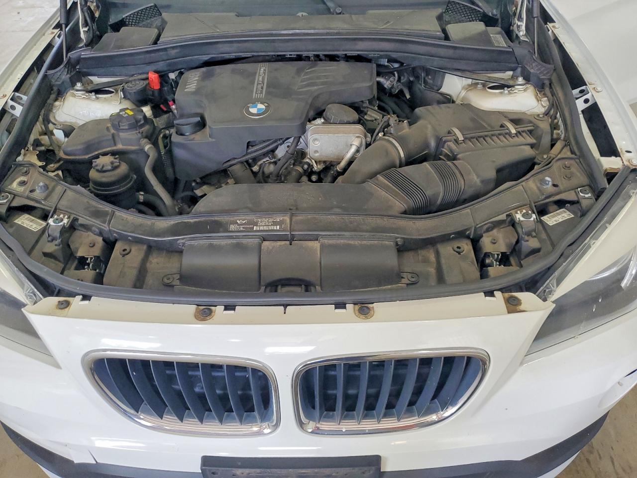 2015 Bmw X1 Xdrive28i White vin: WBAVL1C54FVY40446