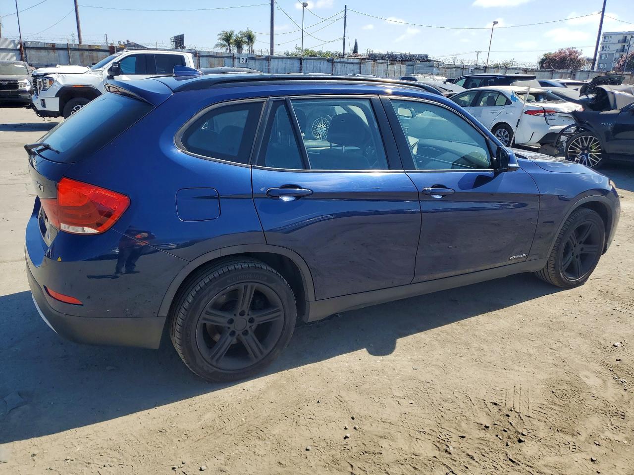 2013 Bmw X1 Xdrive28i Blue vin: WBAVL1C55DVR83595