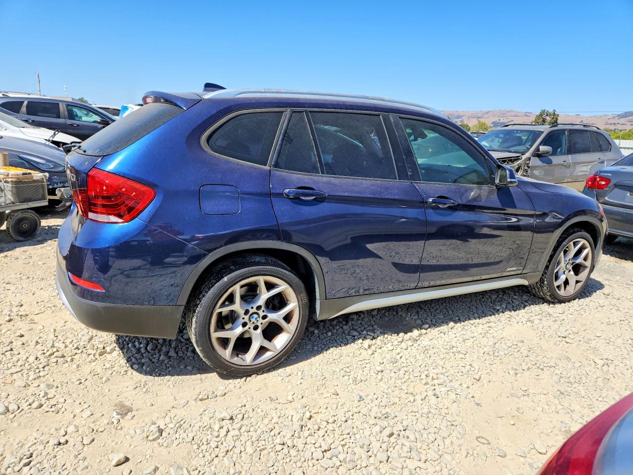 2013 Bmw X1 Xdrive28i Blue vin: WBAVL1C55DVR84231