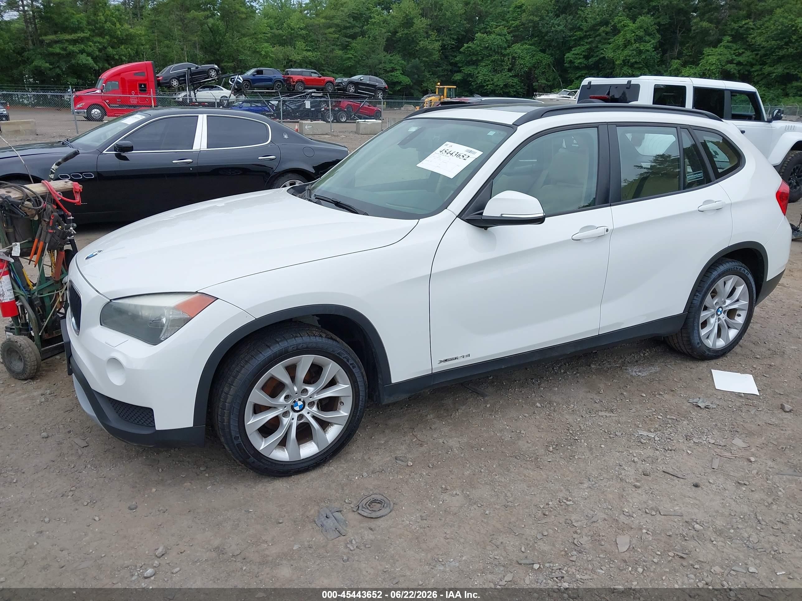 2014 Bmw X1 Xdrive28i White vin: WBAVL1C55EVR92668
