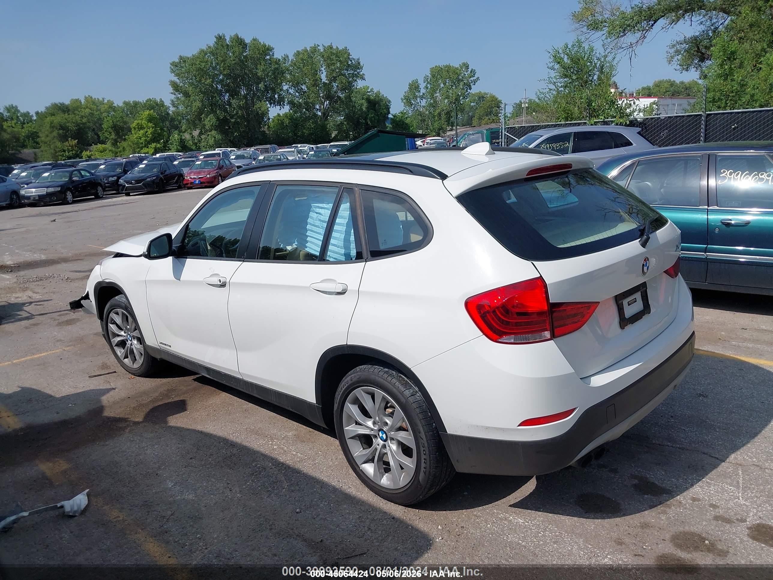 2014 Bmw X1 Xdrive28i Белый vin: WBAVL1C55EVY14453