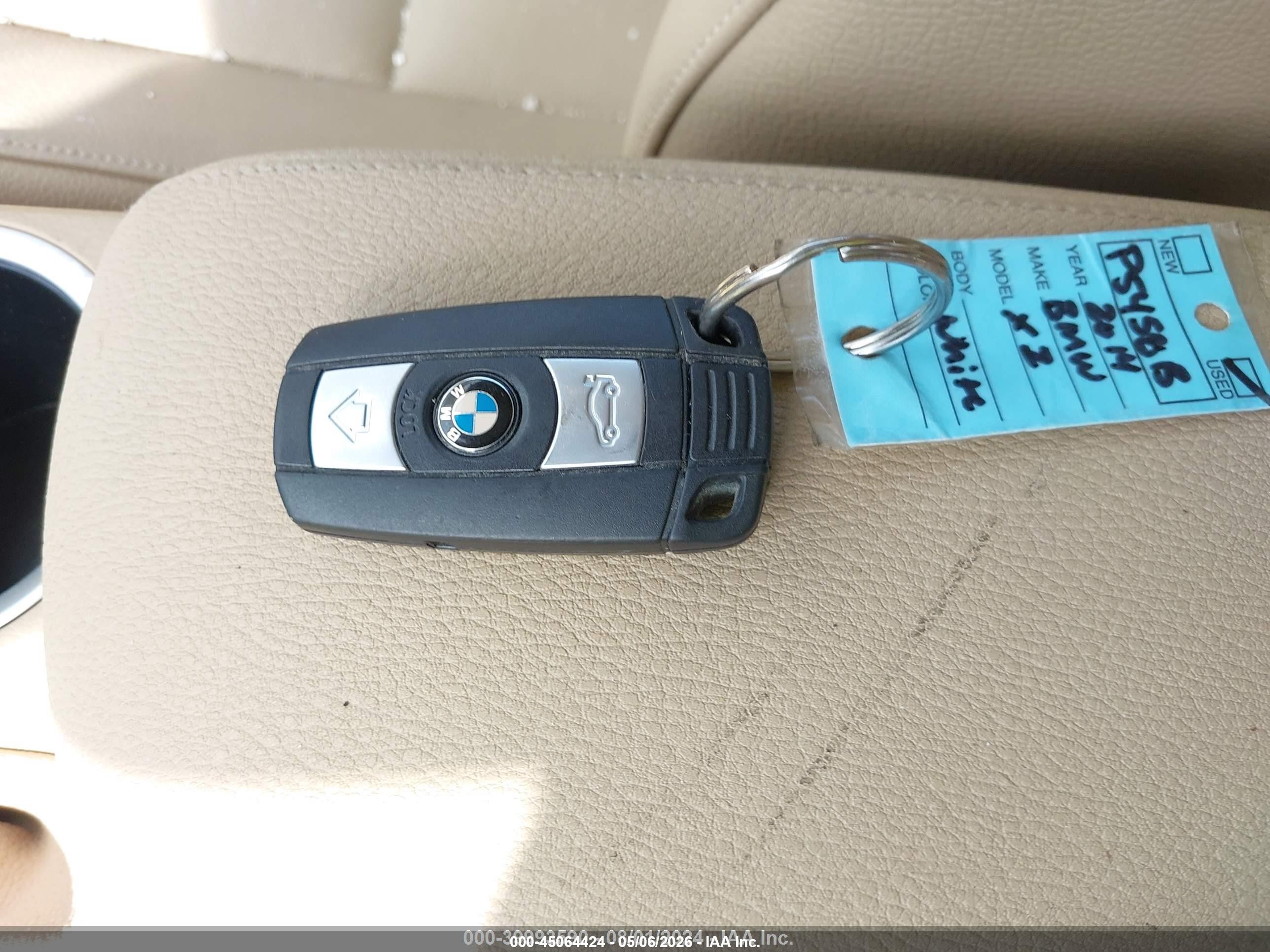 2014 Bmw X1 Xdrive28i Белый vin: WBAVL1C55EVY14453