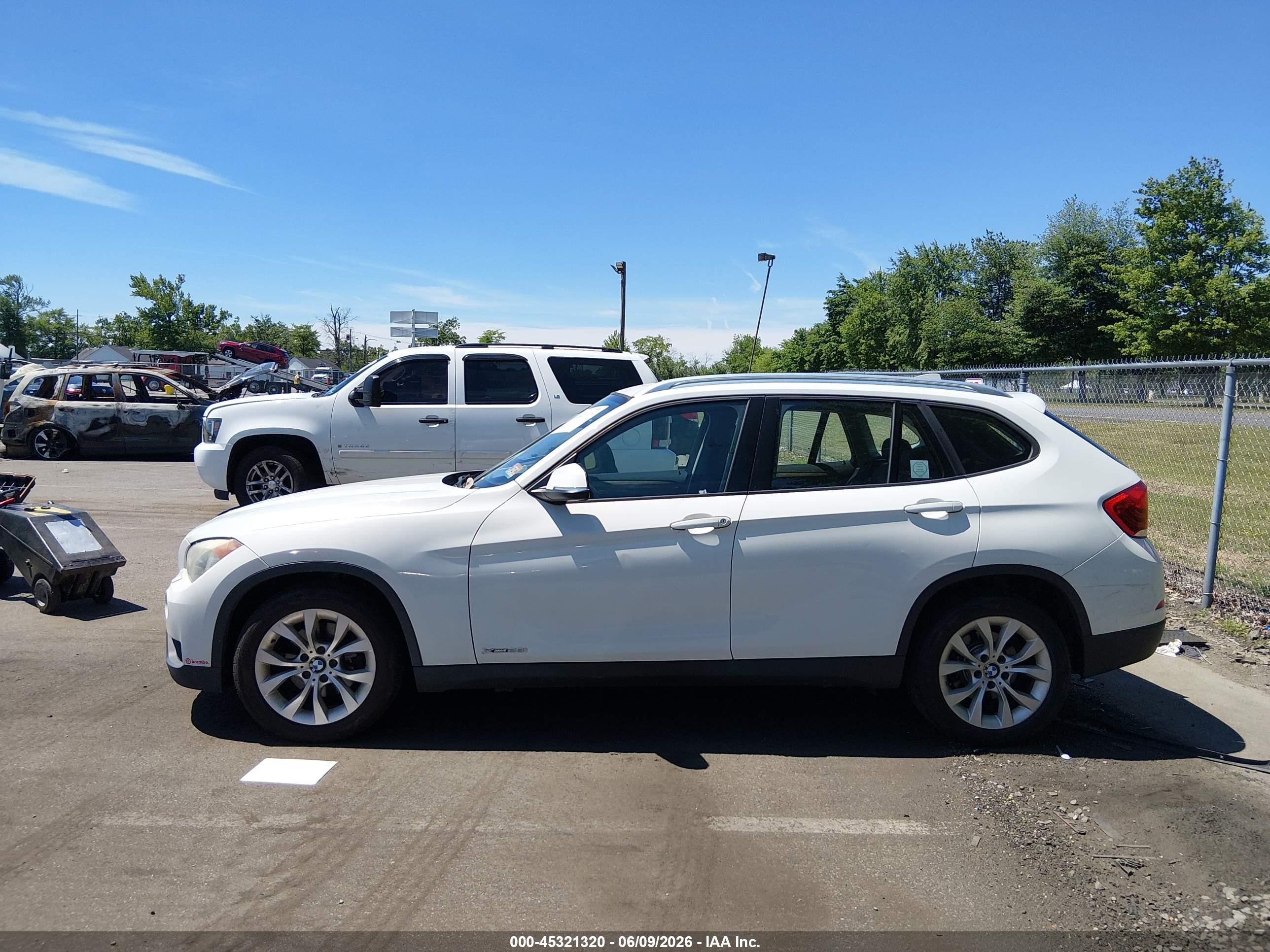 2014 Bmw X1 Xdrive28i White vin: WBAVL1C55EVY14579