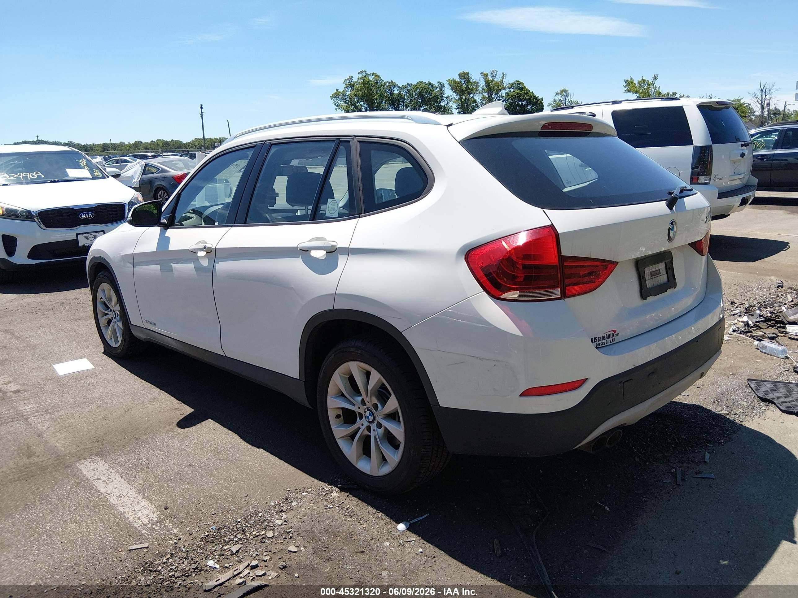 2014 Bmw X1 Xdrive28i White vin: WBAVL1C55EVY14579