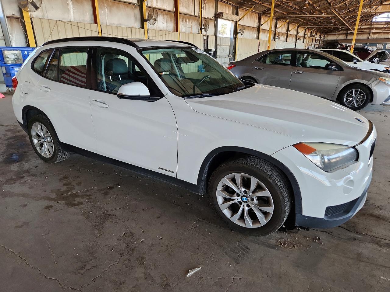 2014 Bmw X1 Xdrive28i White vin: WBAVL1C55EVY16722