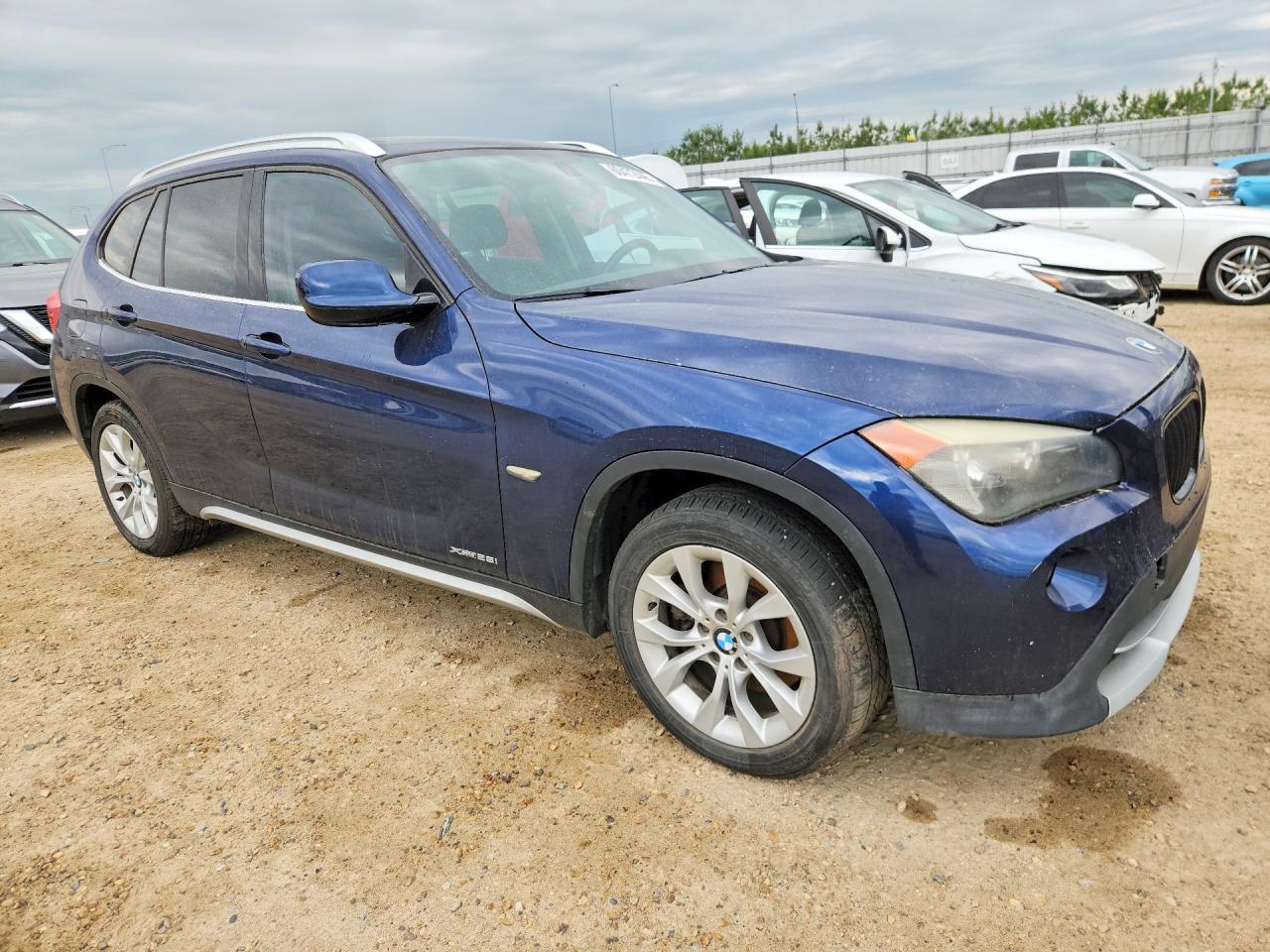 2012 Bmw X1 Xdrive28i Blue vin: WBAVL1C56CVR77240