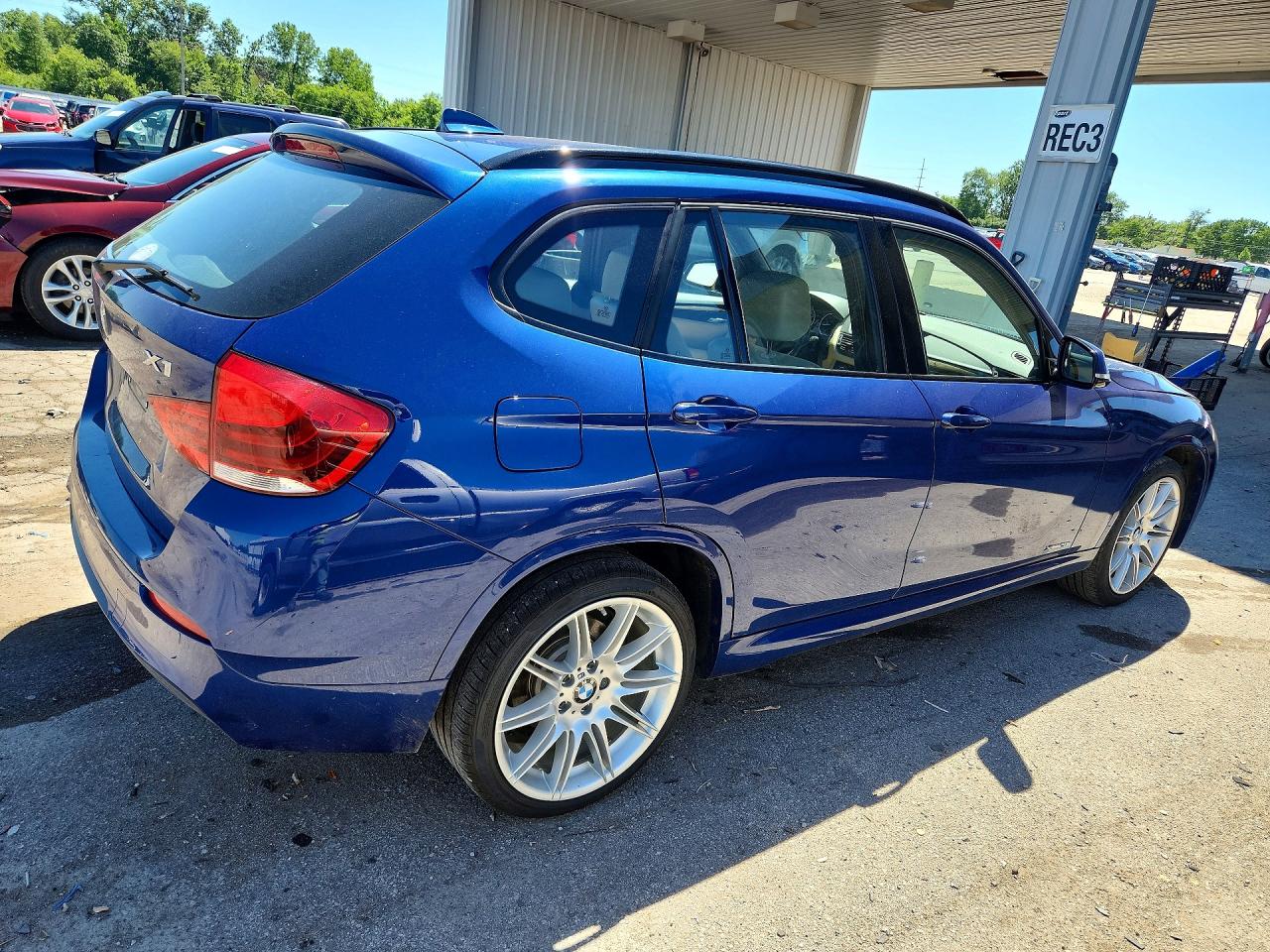 2013 Bmw X1 Xdrive28i Blue vin: WBAVL1C56DVR82715