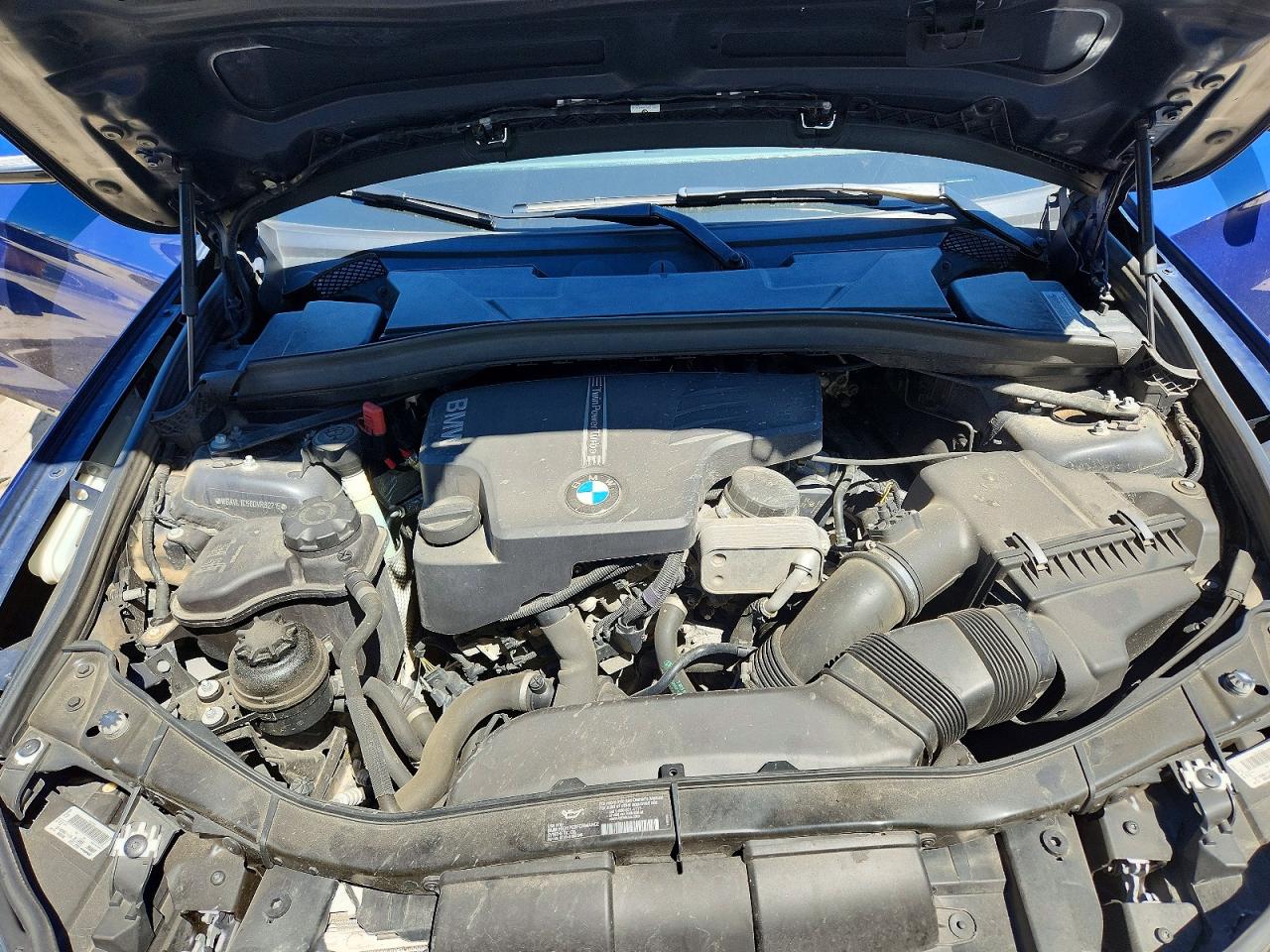 2013 Bmw X1 Xdrive28i Blue vin: WBAVL1C56DVR82715