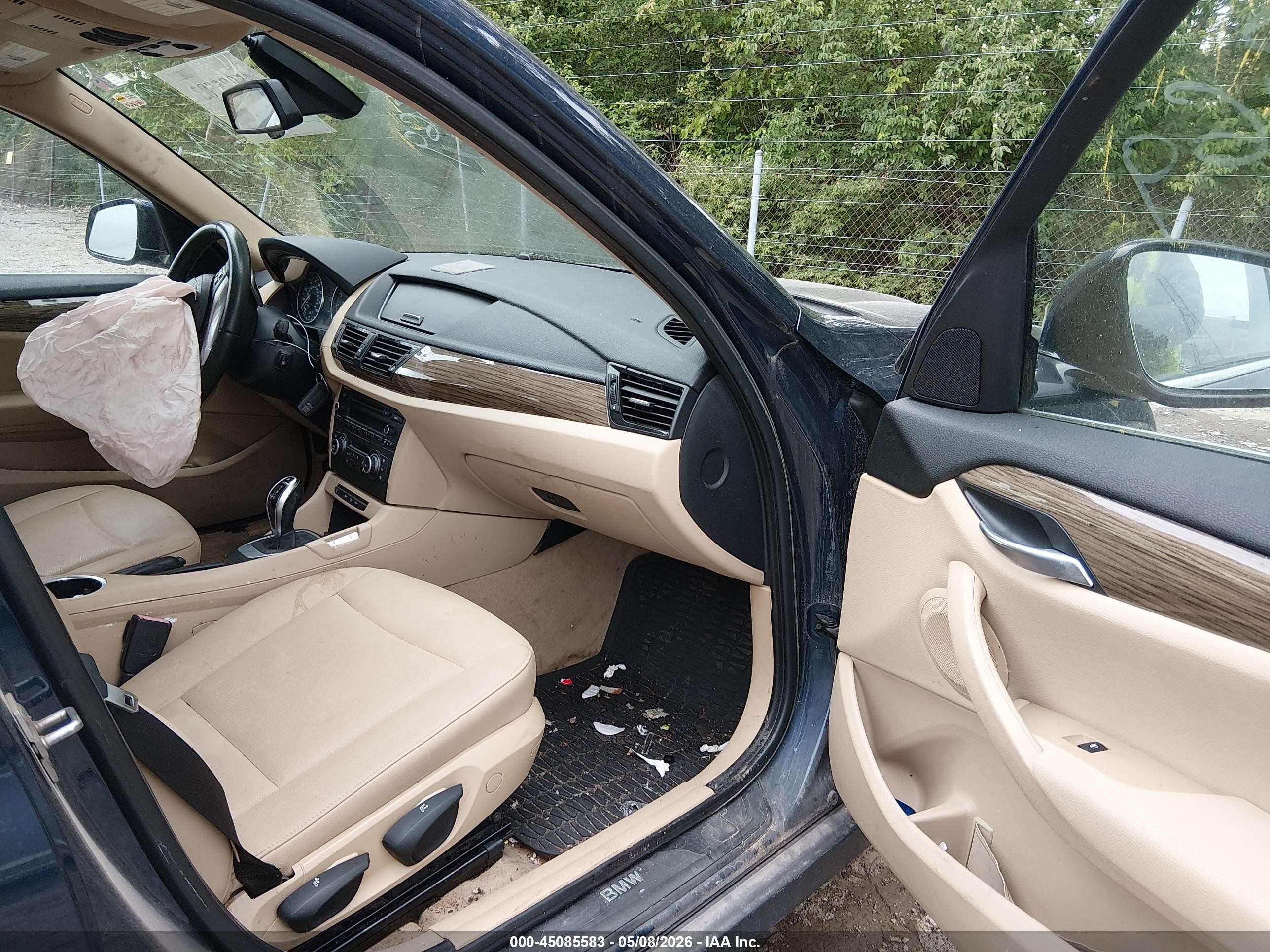 2013 Bmw X1 Xdrive28i Blue vin: WBAVL1C56DVR90104