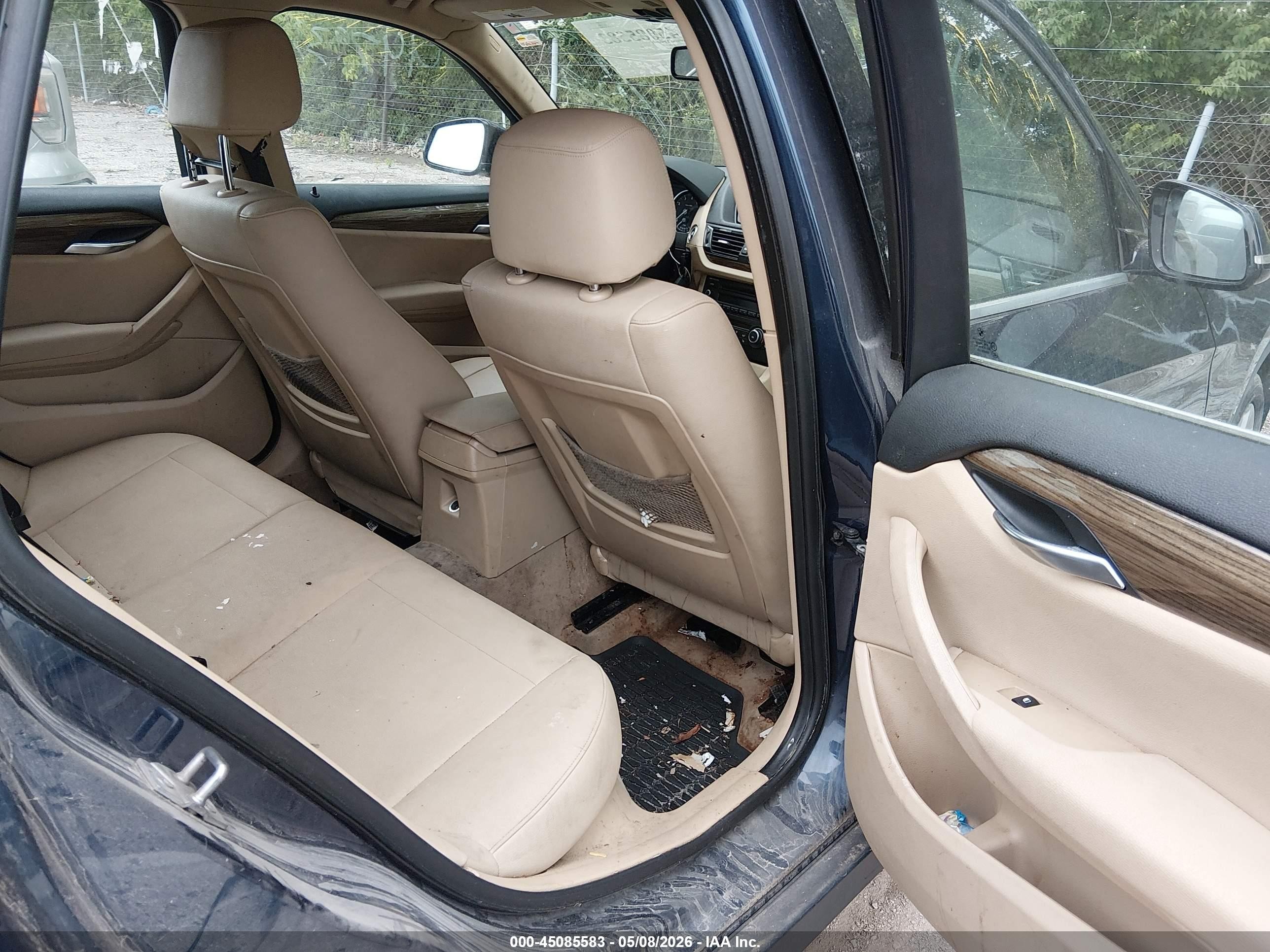 2013 Bmw X1 Xdrive28i Blue vin: WBAVL1C56DVR90104