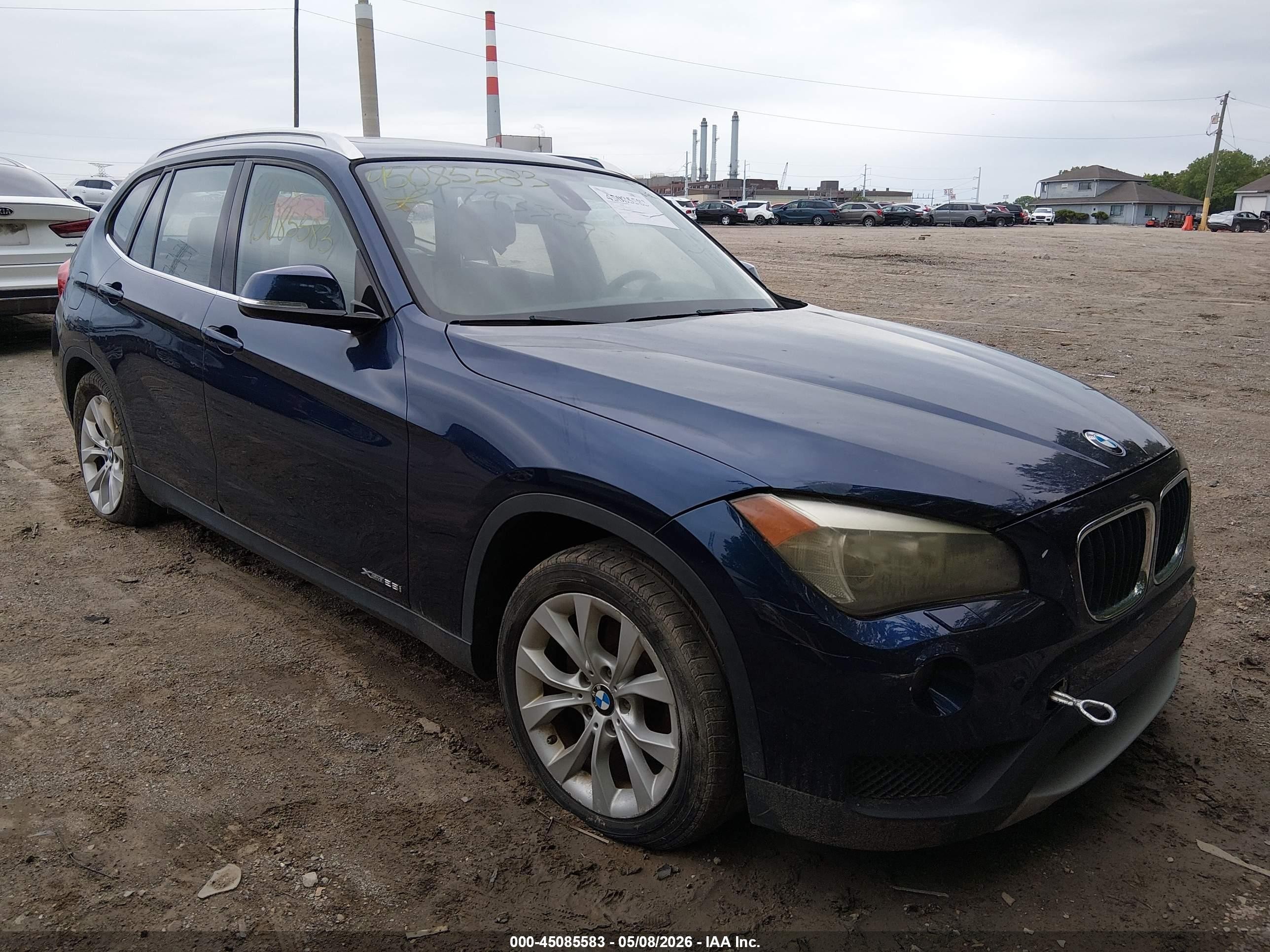 2013 Bmw X1 Xdrive28i Blue vin: WBAVL1C56DVR90104