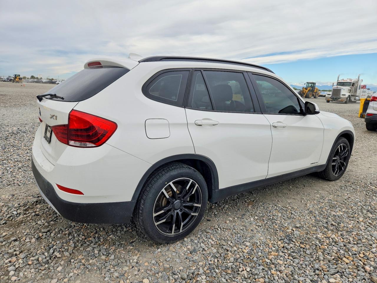 2013 Bmw X1 Xdrive28i White vin: WBAVL1C56DVR90488