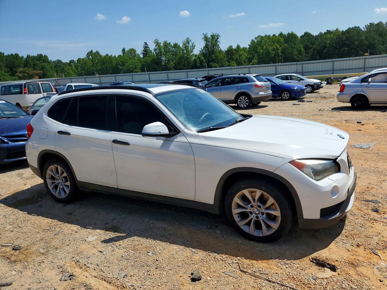2014 Bmw X1 Xdrive28i Белый vin: WBAVL1C56EVY11559