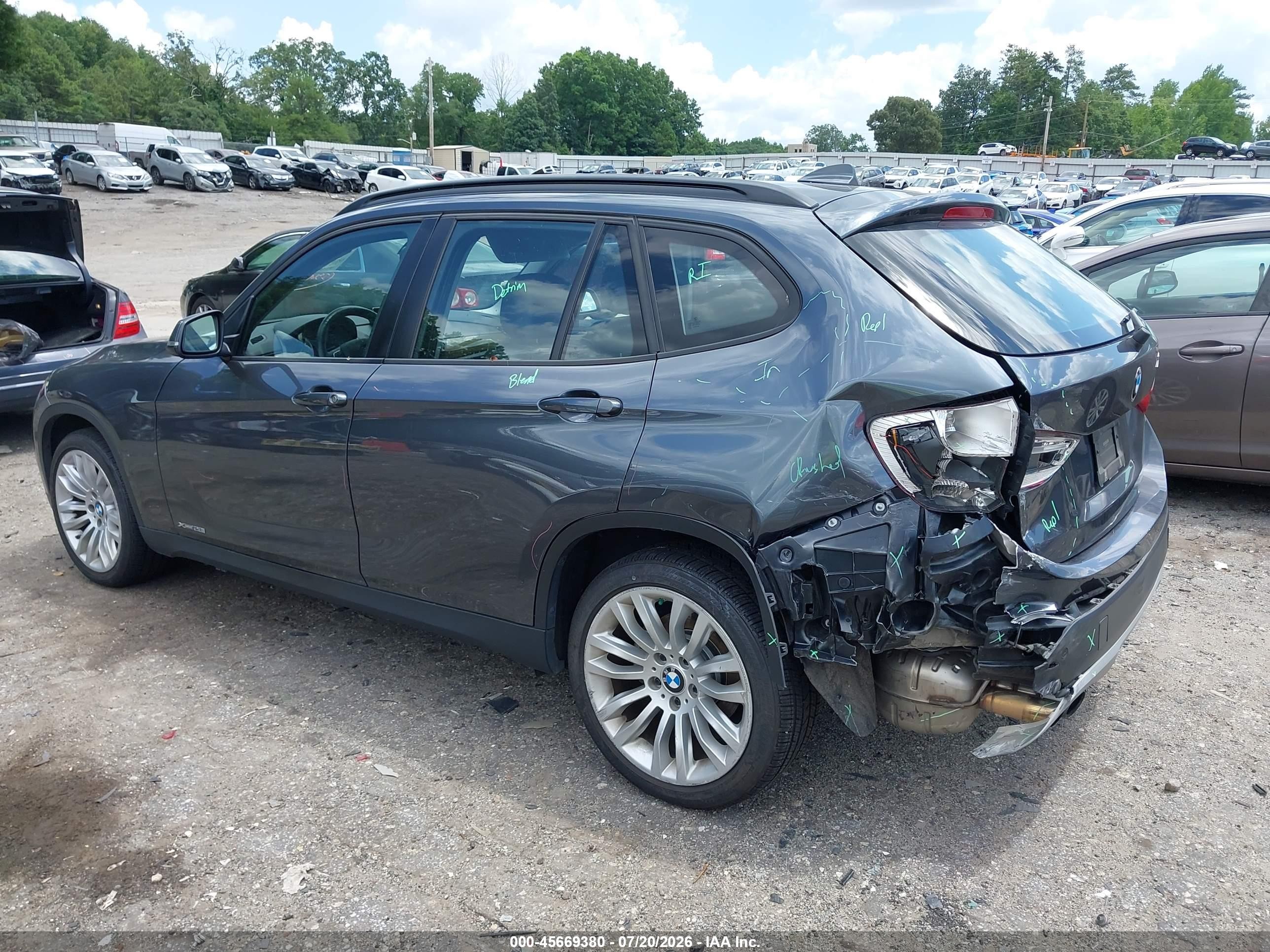 2014 Bmw X1 Xdrive28i Gray vin: WBAVL1C56EVY18754