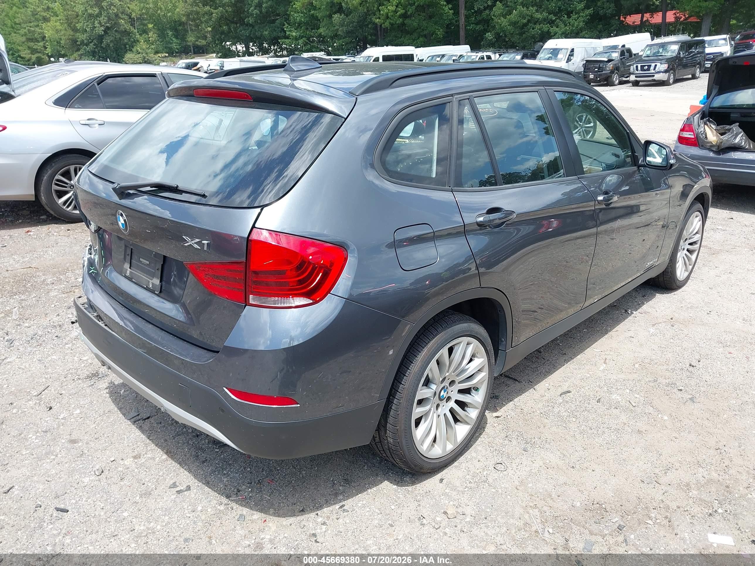 2014 Bmw X1 Xdrive28i Gray vin: WBAVL1C56EVY18754