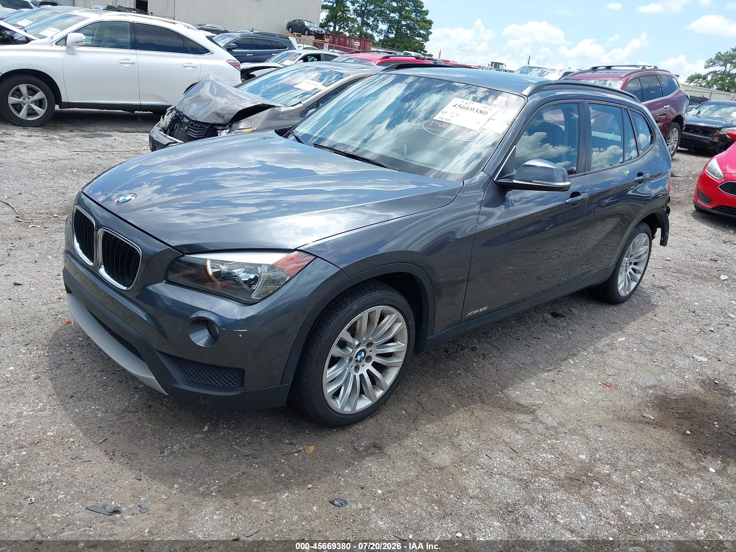 2014 Bmw X1 Xdrive28i Gray vin: WBAVL1C56EVY18754