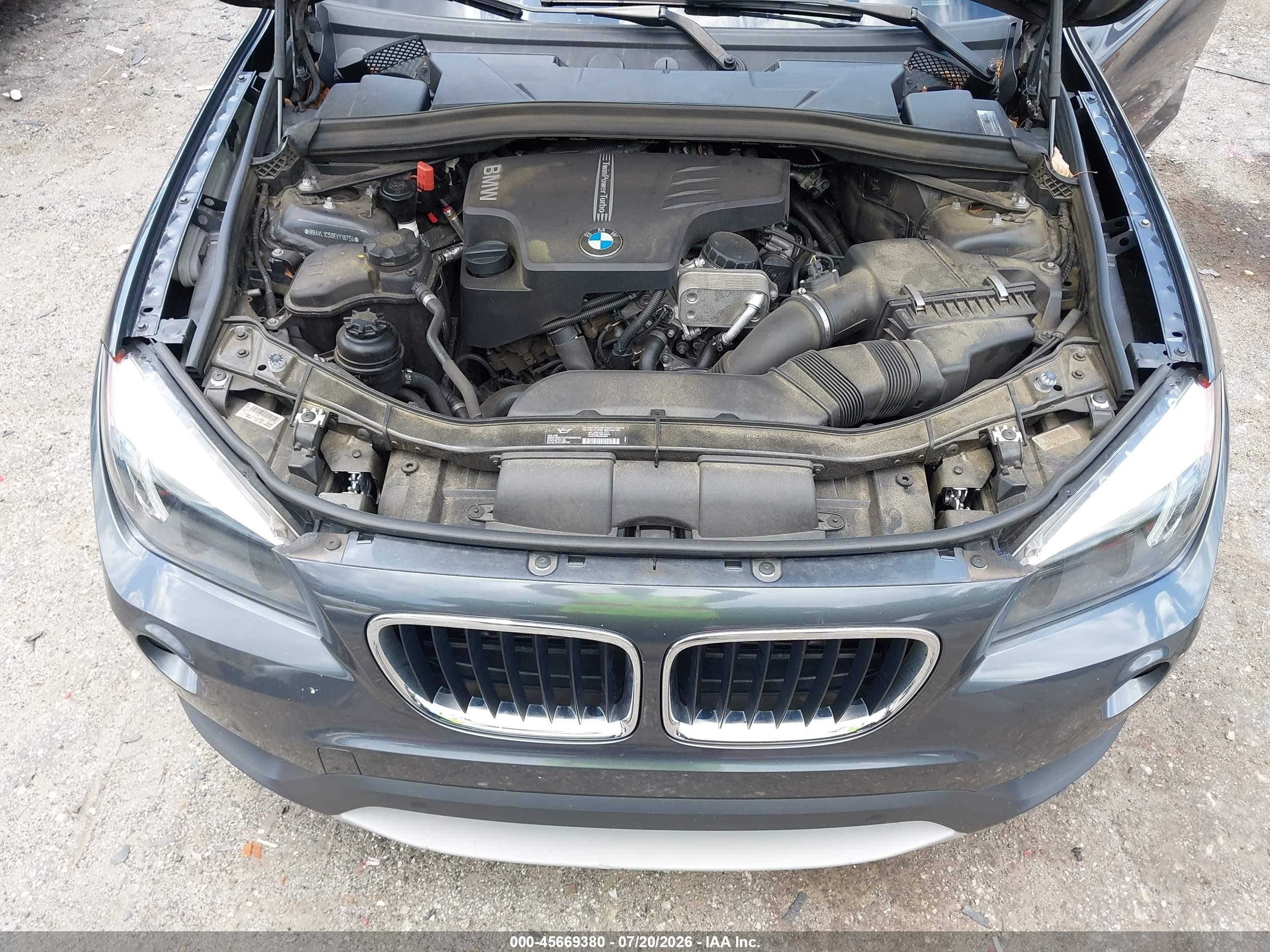 2014 Bmw X1 Xdrive28i Gray vin: WBAVL1C56EVY18754