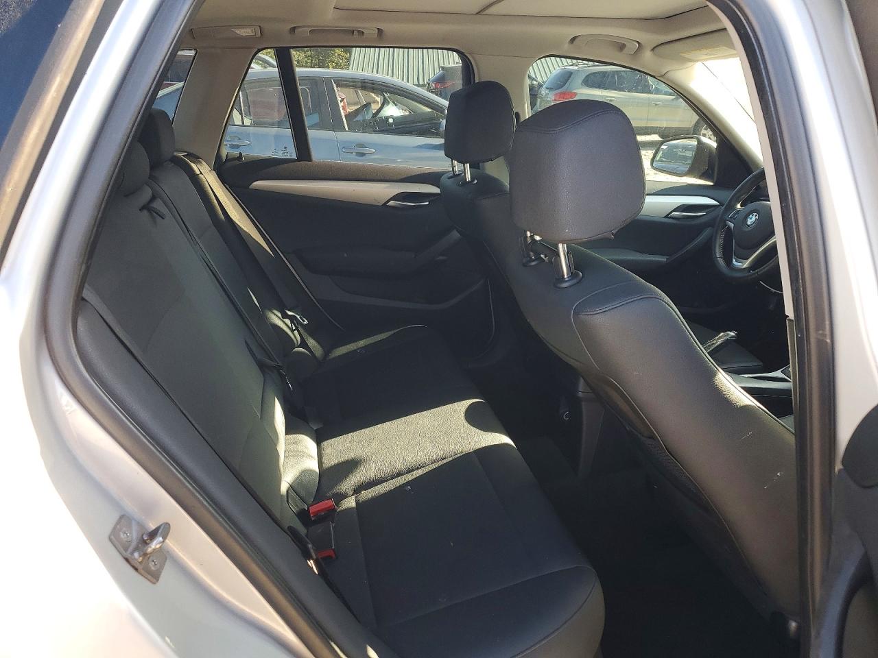 2014 Bmw X1 Xdrive28i Silver vin: WBAVL1C56EVY24053