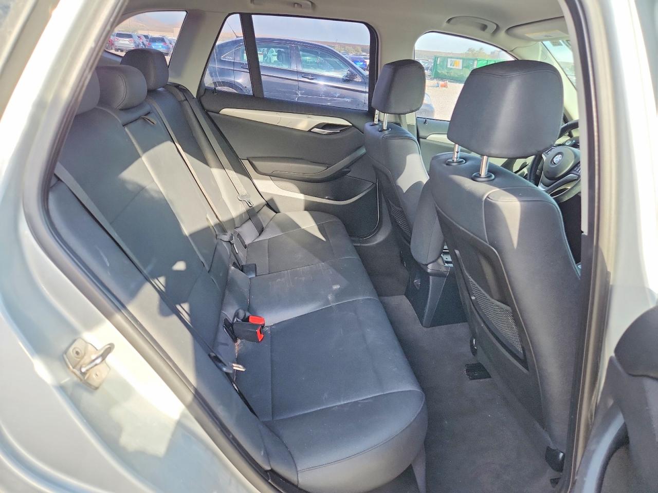 2015 Bmw X1 Xdrive28i Silver vin: WBAVL1C56FVY39878