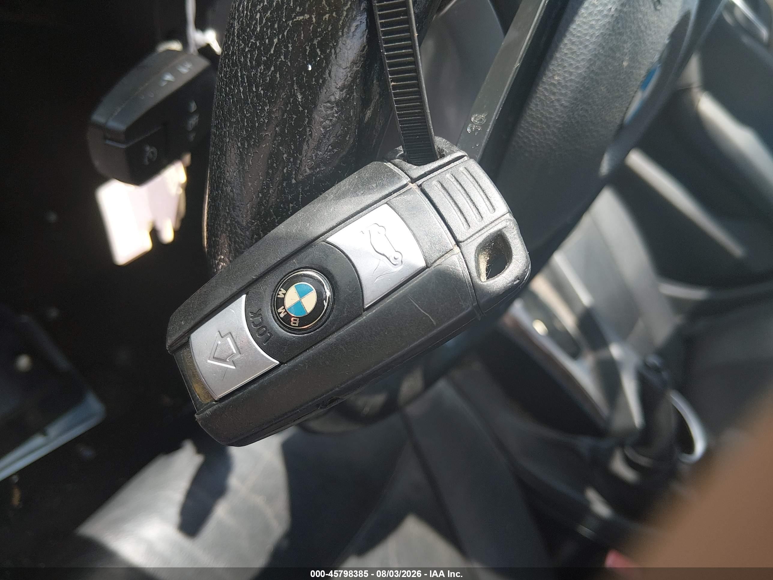 2013 Bmw X1 Xdrive28i Silver vin: WBAVL1C57DVR85106