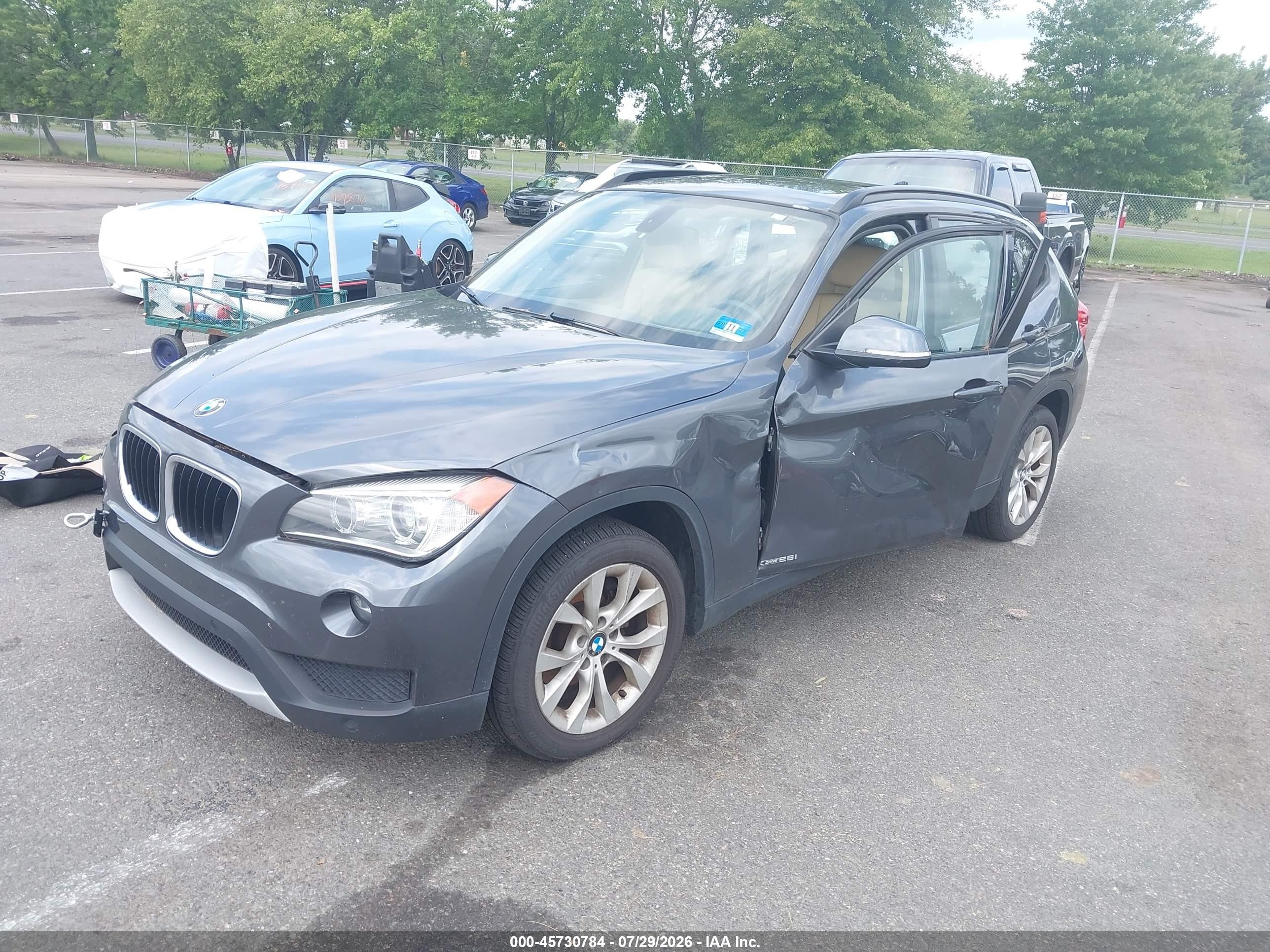 2013 Bmw X1 Xdrive28i Gray vin: WBAVL1C57DVR85431