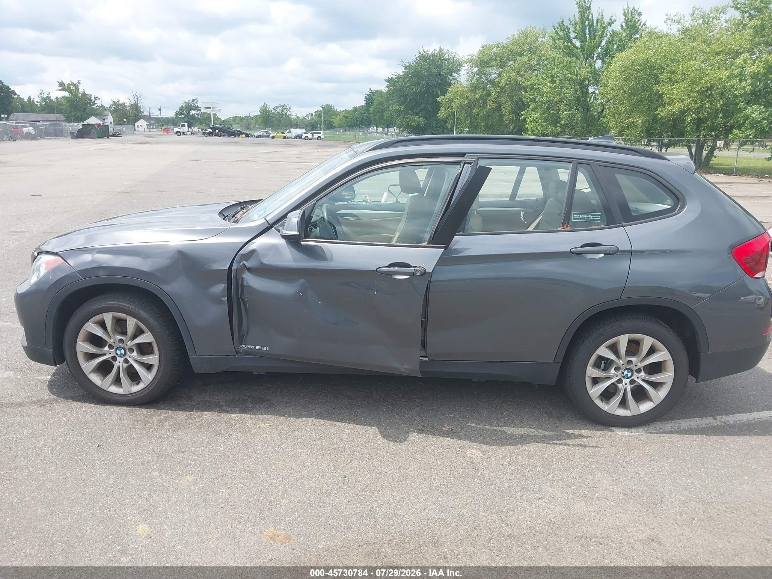 2013 Bmw X1 Xdrive28i Gray vin: WBAVL1C57DVR85431