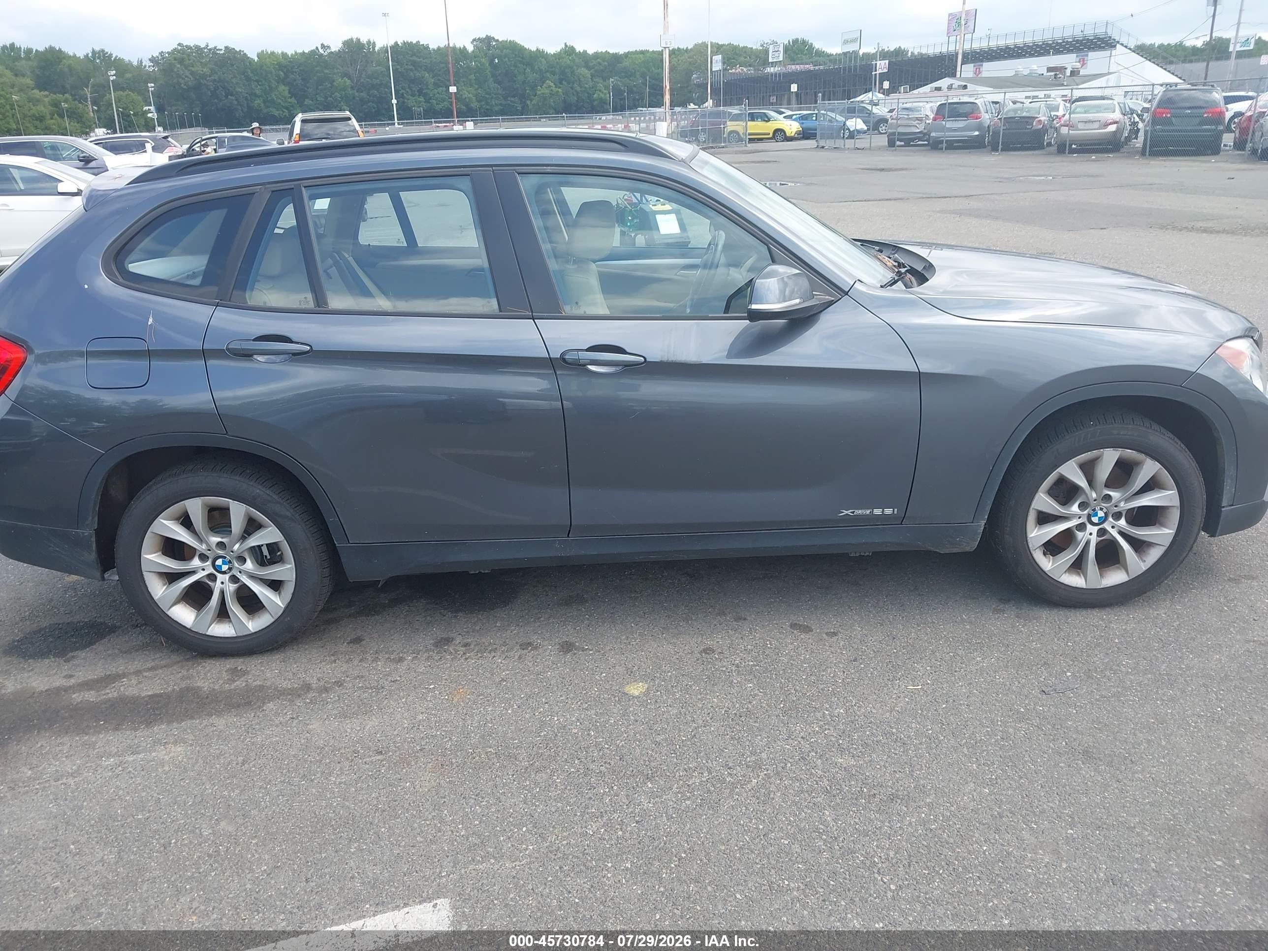 2013 Bmw X1 Xdrive28i Gray vin: WBAVL1C57DVR85431